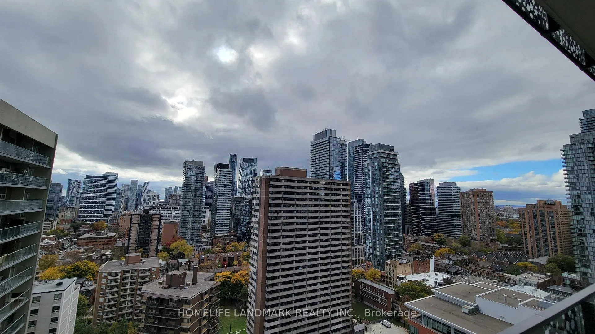 Photo 9 of Unit 2005, 55 Charles Street E, Toronto, Church-Yonge Corridor — HOMEH