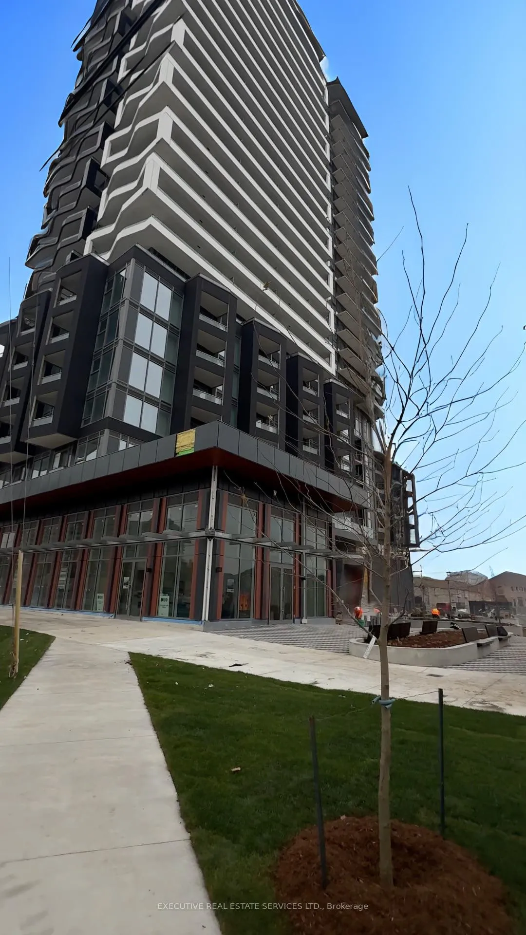 Front of Unit 601, 260 Malta Avenue S