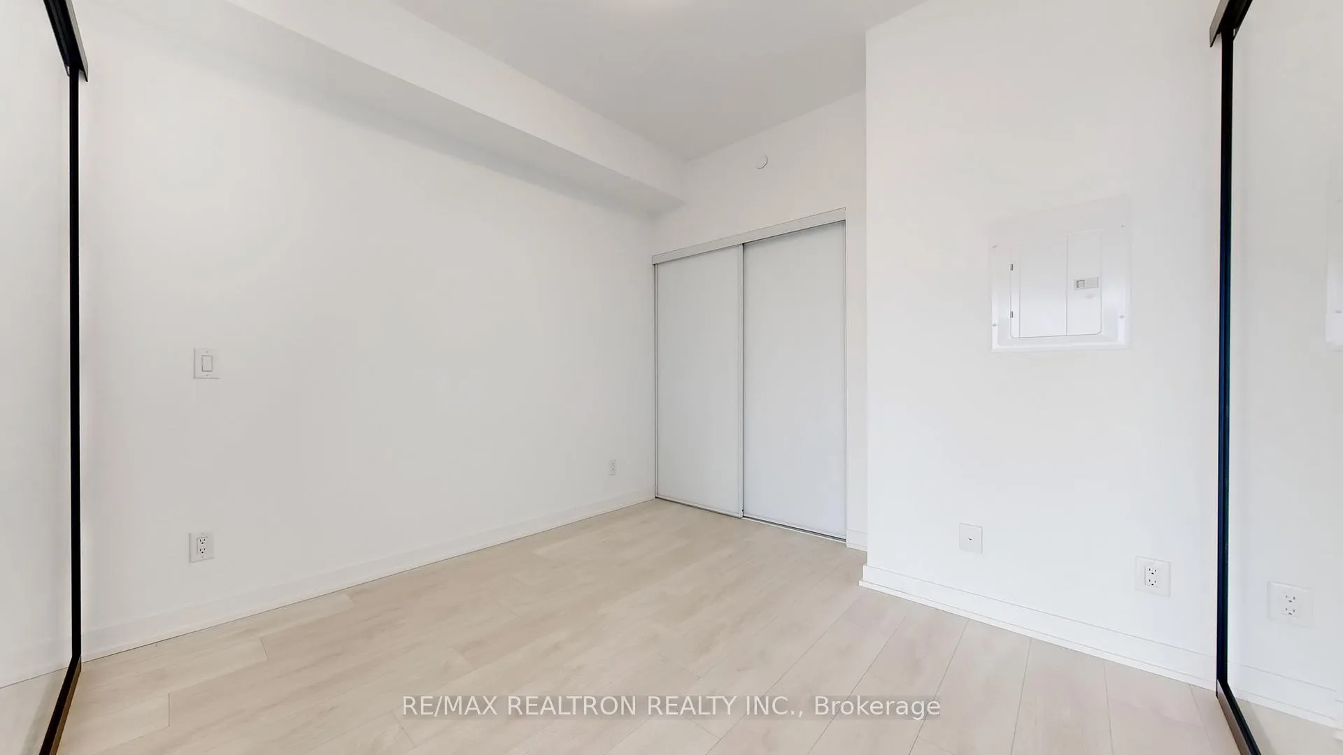 Photo 11 of Unit 603, 5 Defries Street, Toronto, Regent Park — HOMEH
