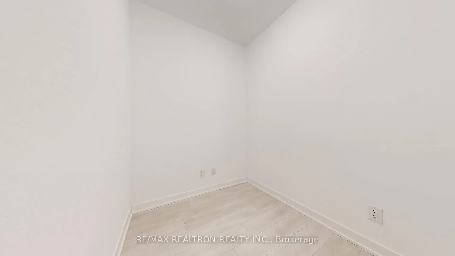 Photo 14 of Unit 603, 5 Defries Street, Toronto, Regent Park — HOMEH