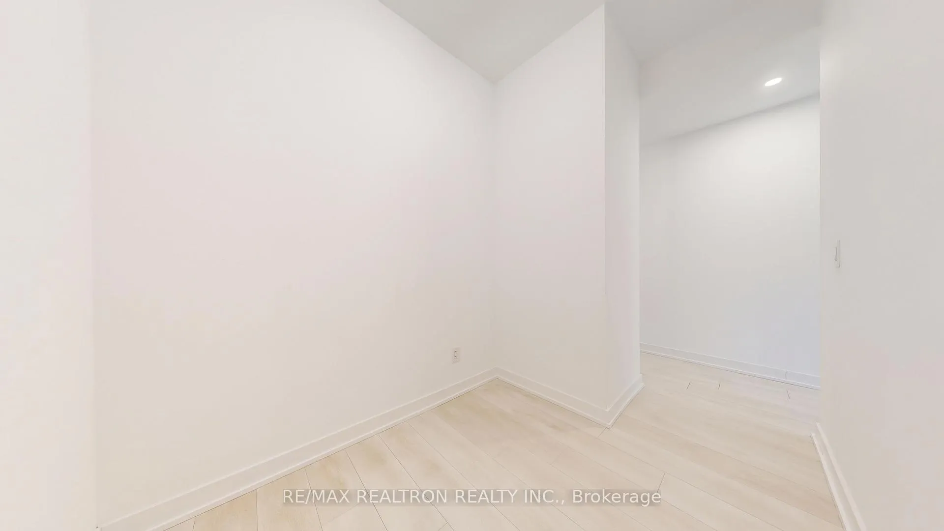 Photo 15 of Unit 603, 5 Defries Street, Toronto, Regent Park — HOMEH