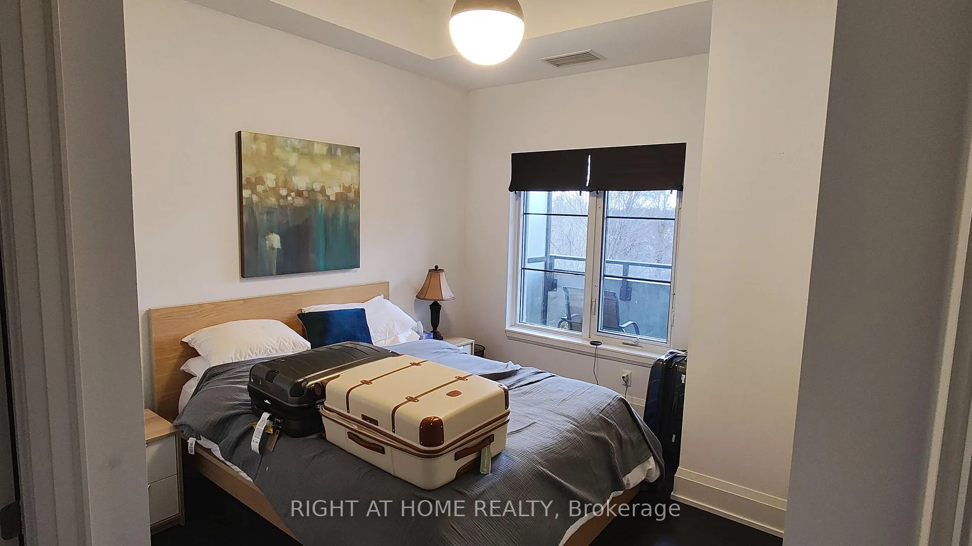 Photo 7 of Unit 330, 20 Fred Varley Drive, Markham, Unionville — HOMEH