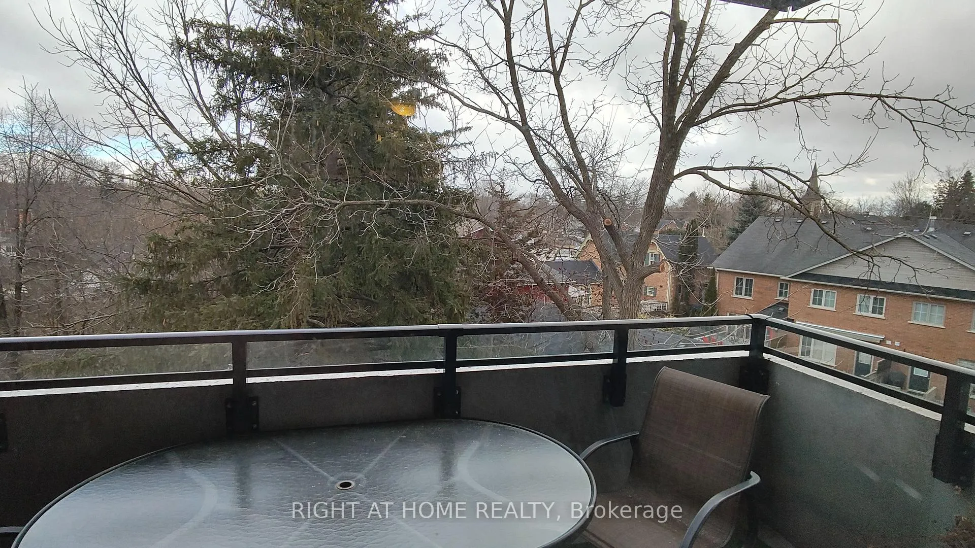Photo 11 of Unit 330, 20 Fred Varley Drive, Markham, Unionville — HOMEH