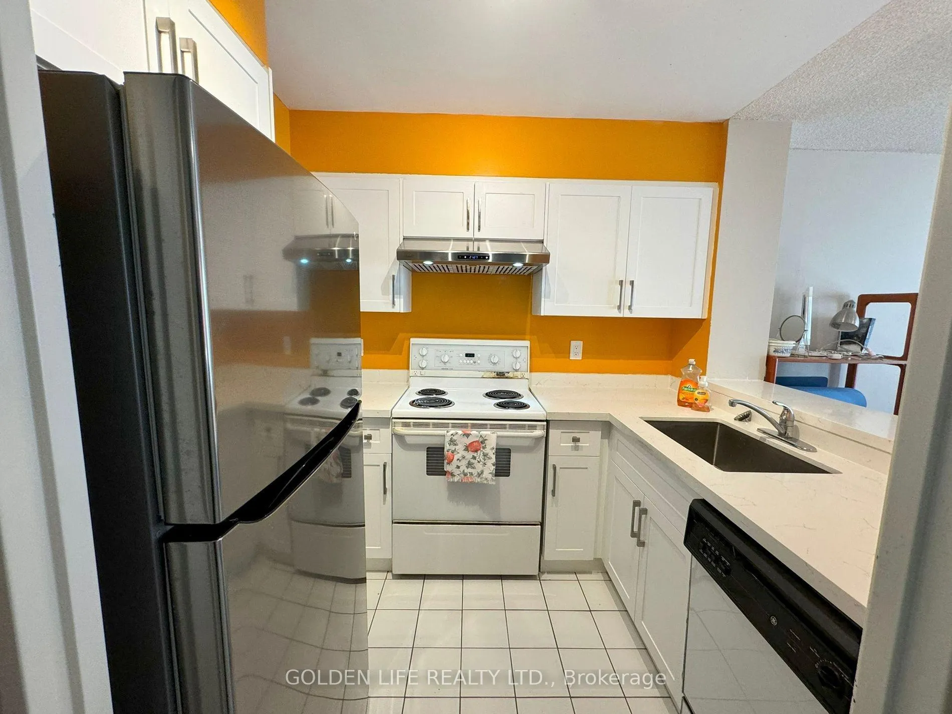 Photo 7 of Unit 1010, 7 Carlton Street, Toronto, Church-Yonge Corridor — HOMEH