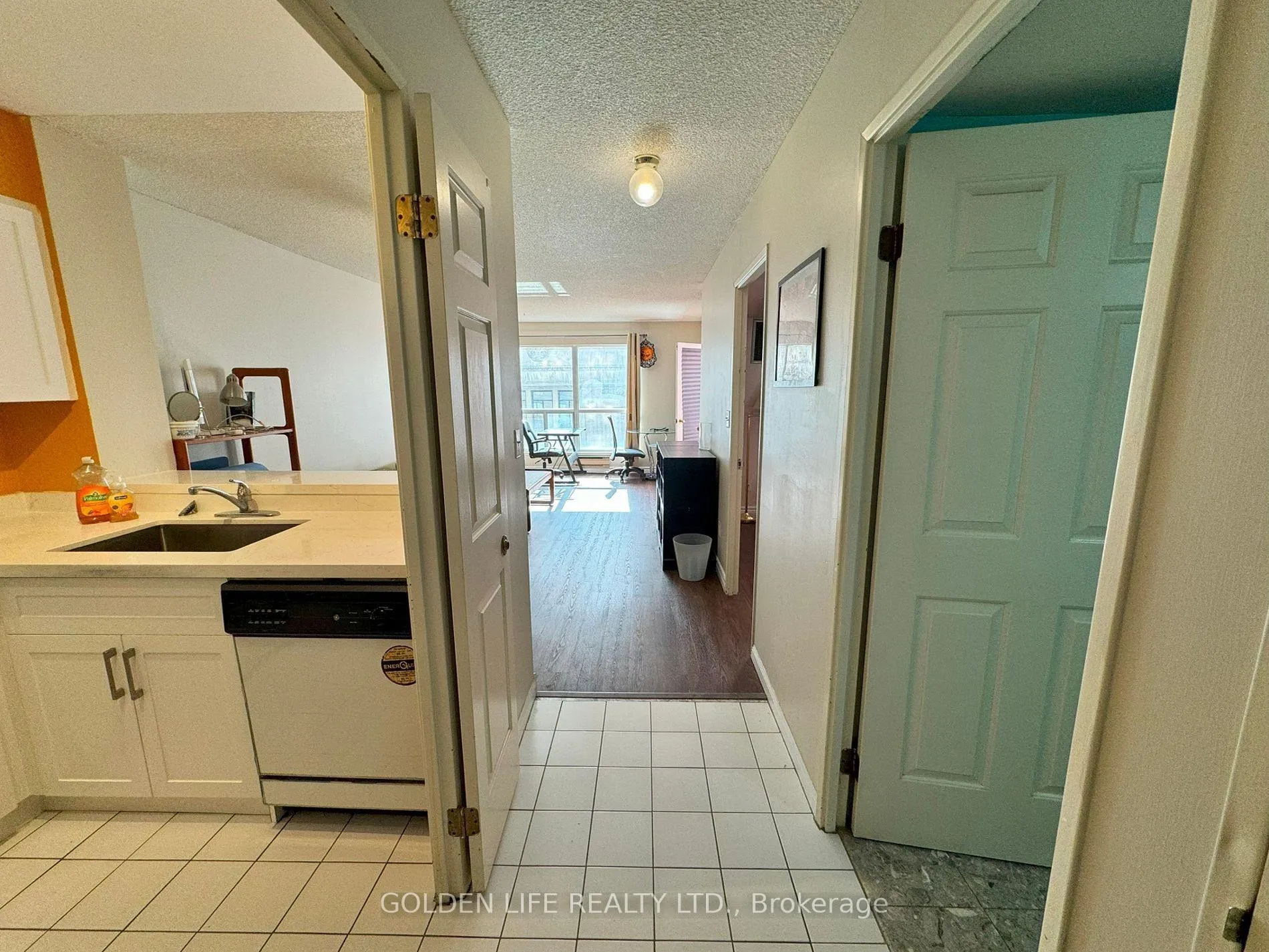 Photo 8 of Unit 1010, 7 Carlton Street, Toronto, Church-Yonge Corridor — HOMEH