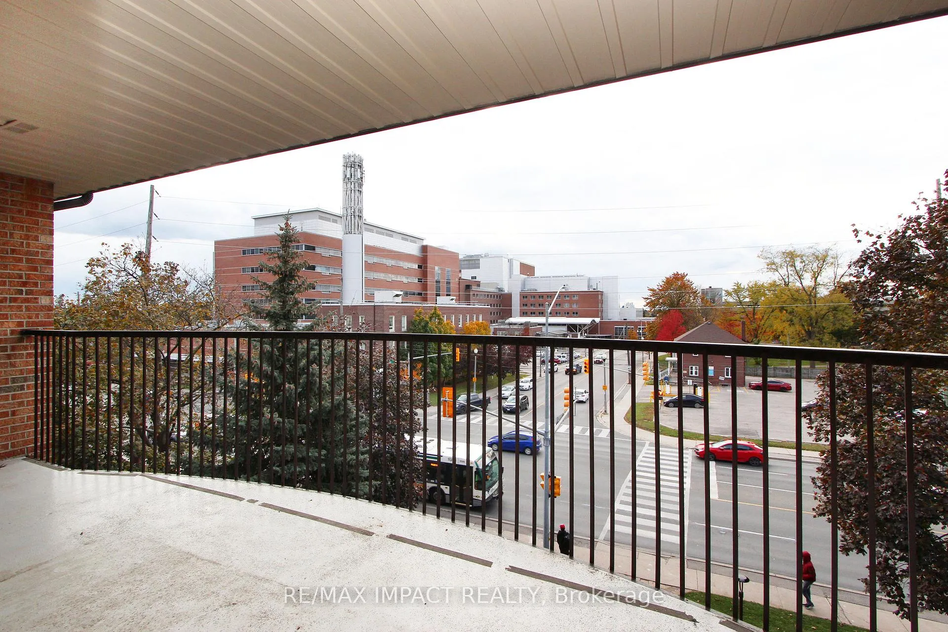 Photo 16 of Unit 409, 337 Simcoe Street N, Oshawa, O'Neill — HOMEH