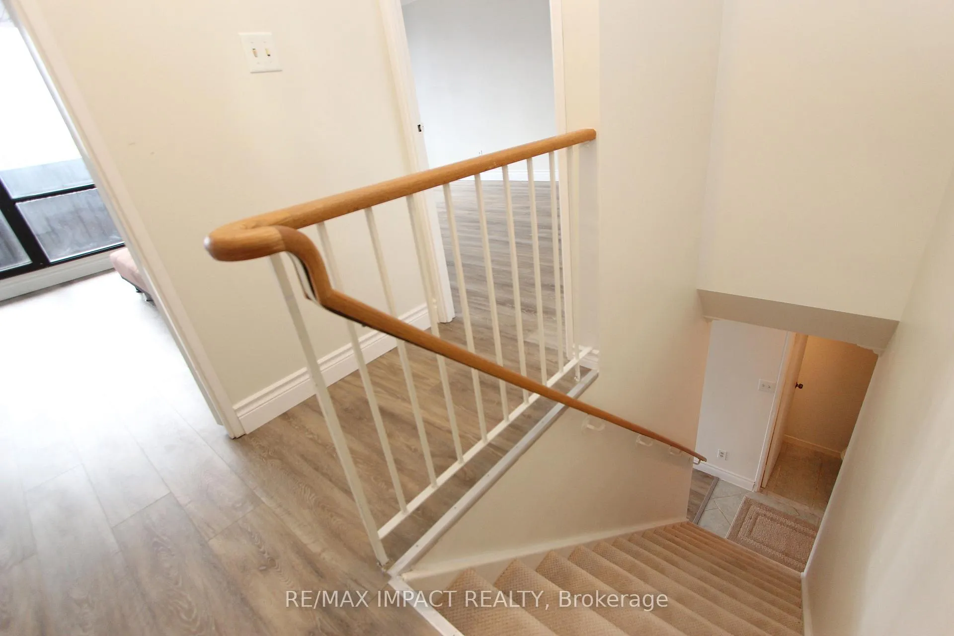 Photo 18 of Unit 409, 337 Simcoe Street N, Oshawa, O'Neill — HOMEH