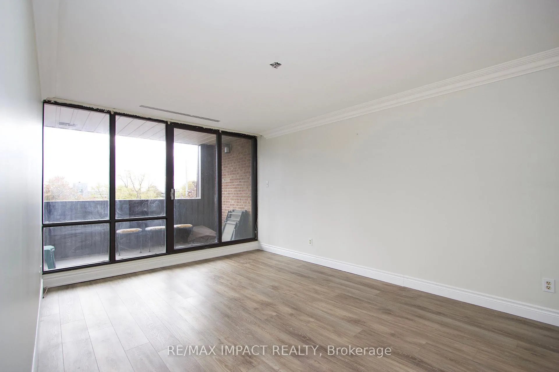 Photo 20 of Unit 409, 337 Simcoe Street N, Oshawa, O'Neill — HOMEH