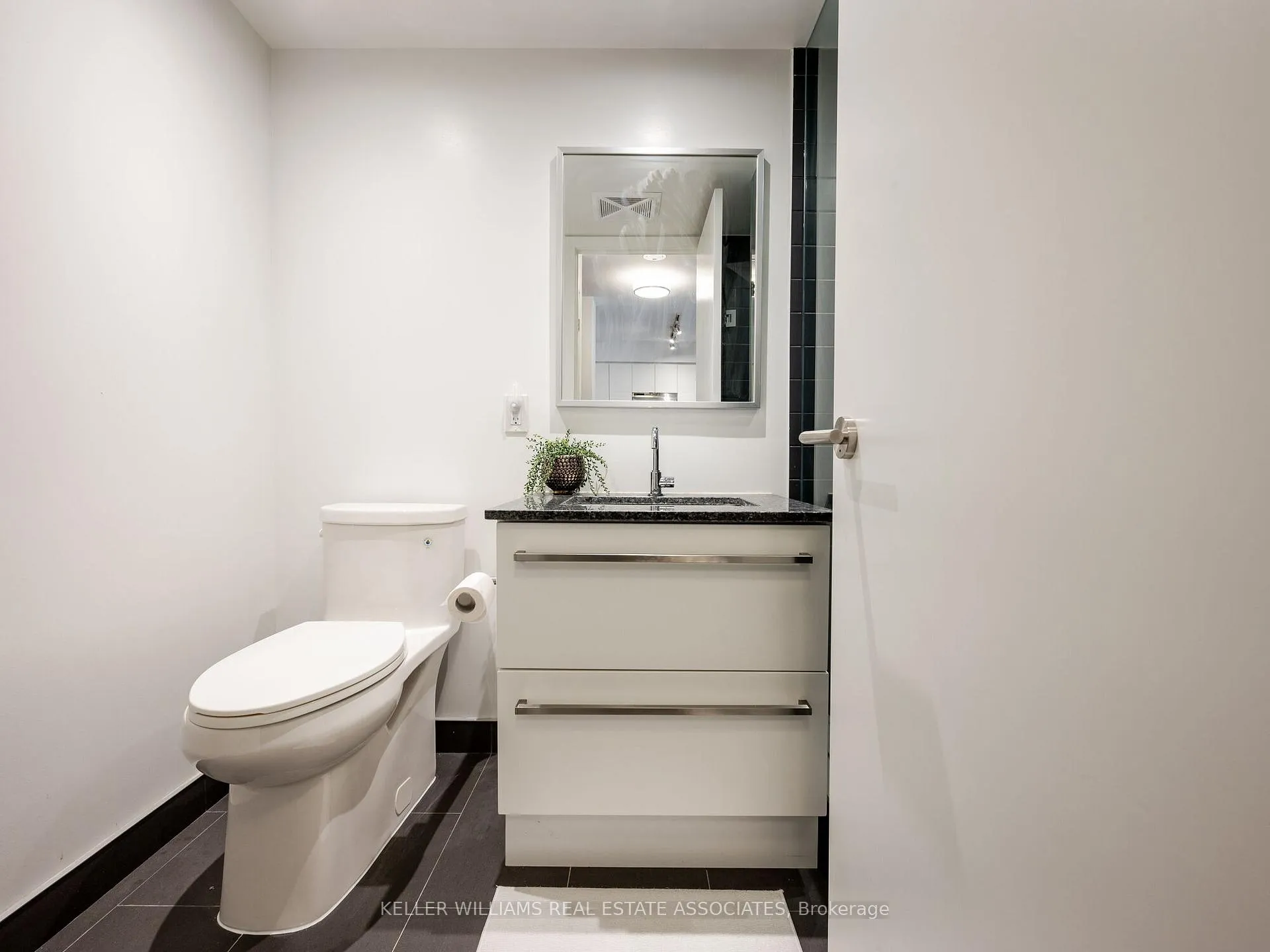 Photo 23 of Unit 413, 120 Varna Drive, Toronto, Englemount-Lawrence — HOMEH