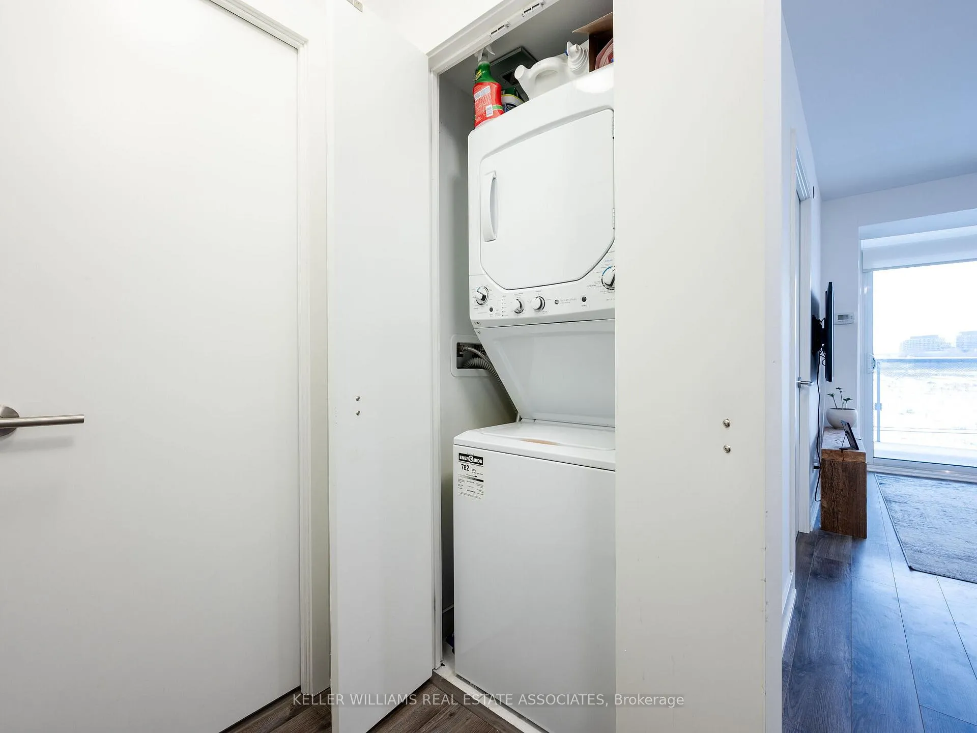 Photo 25 of Unit 413, 120 Varna Drive, Toronto, Englemount-Lawrence — HOMEH