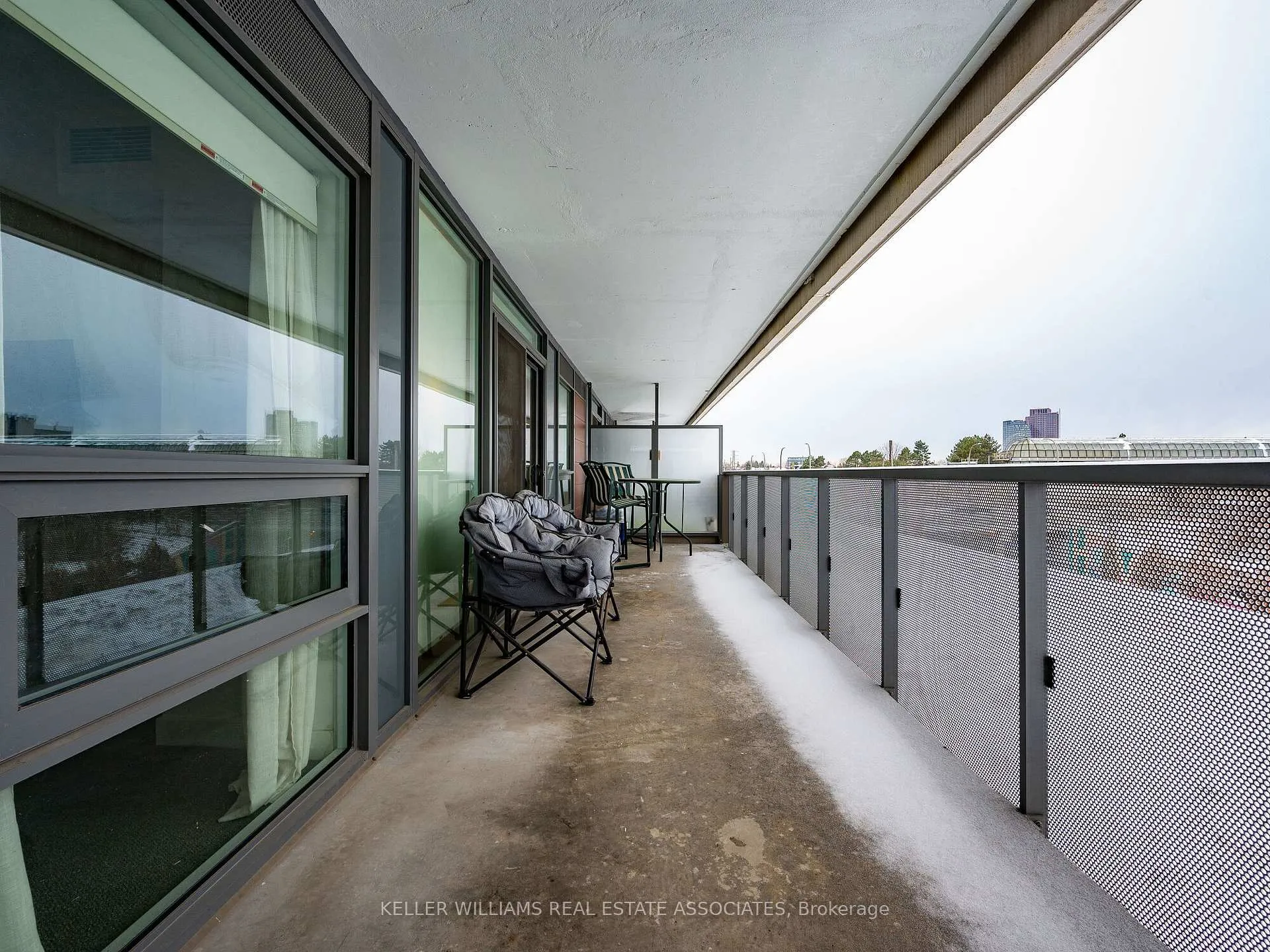 Photo 26 of Unit 413, 120 Varna Drive, Toronto, Englemount-Lawrence — HOMEH