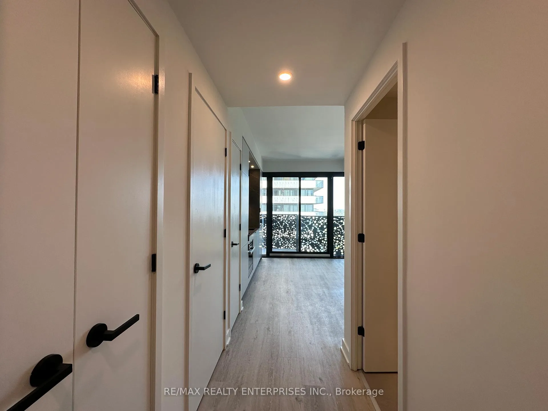 Photo 9 of Unit 3211, 55 Charles Street E, Toronto, Church-Yonge Corridor — HOMEH