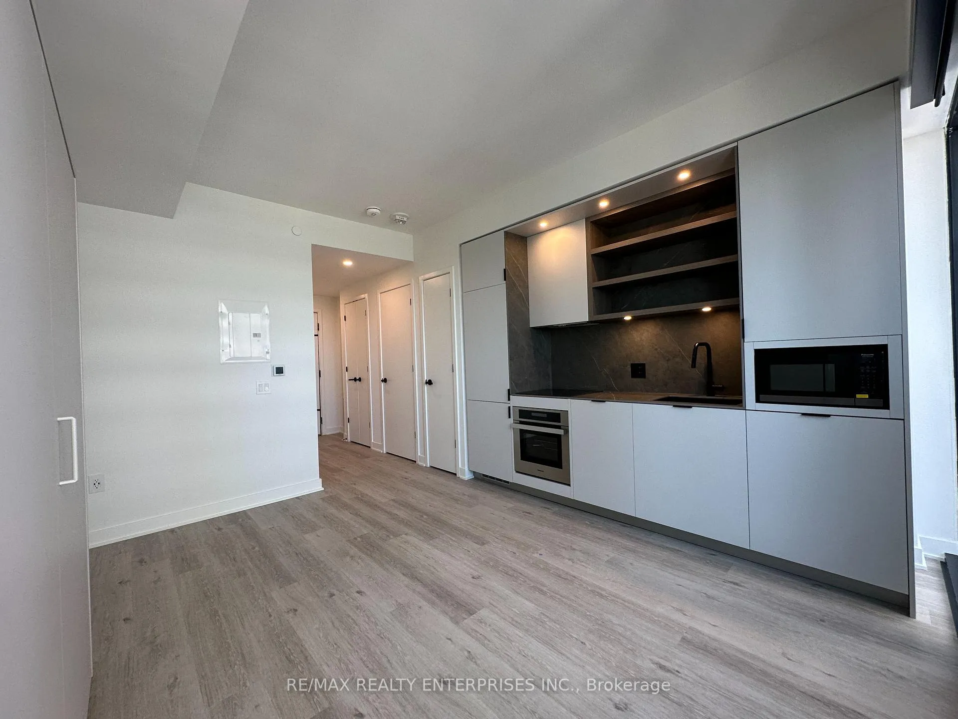 Photo 13 of Unit 3211, 55 Charles Street E, Toronto, Church-Yonge Corridor — HOMEH