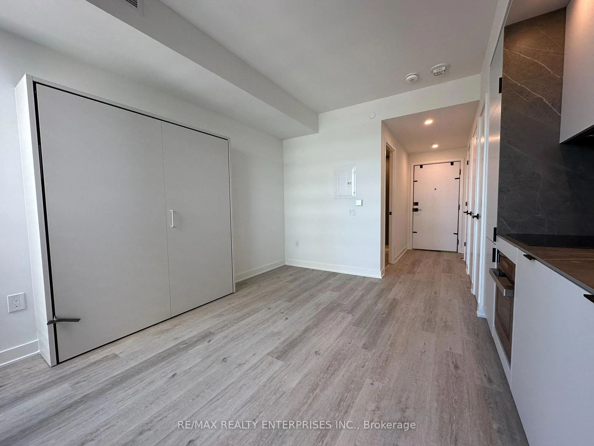 Photo 14 of Unit 3211, 55 Charles Street E, Toronto, Church-Yonge Corridor — HOMEH