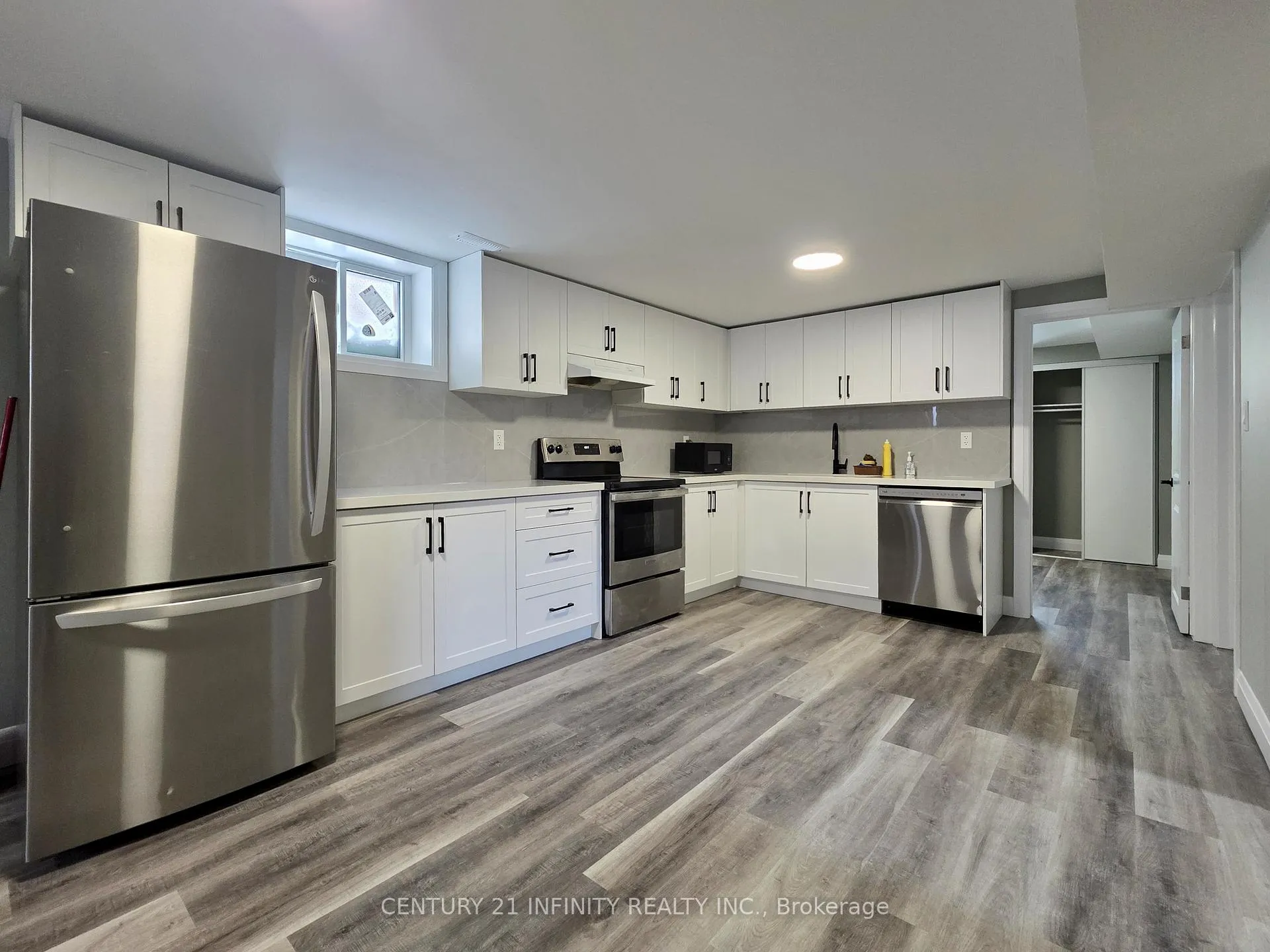 Photo 6 of 109 Purdy Crescent, Hamilton, Greeningdon — HOMEH