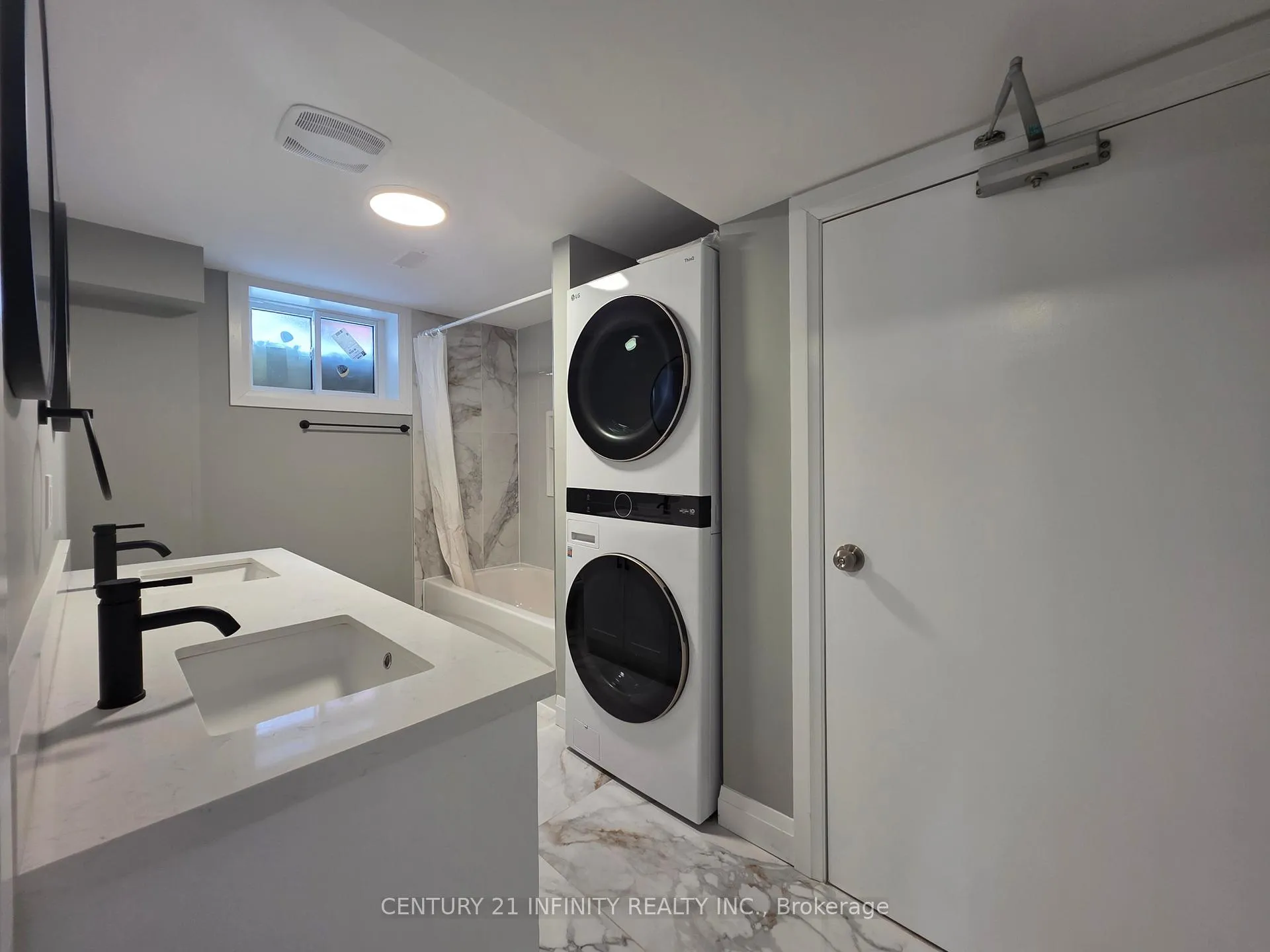 Photo 11 of 109 Purdy Crescent, Hamilton, Greeningdon — HOMEH