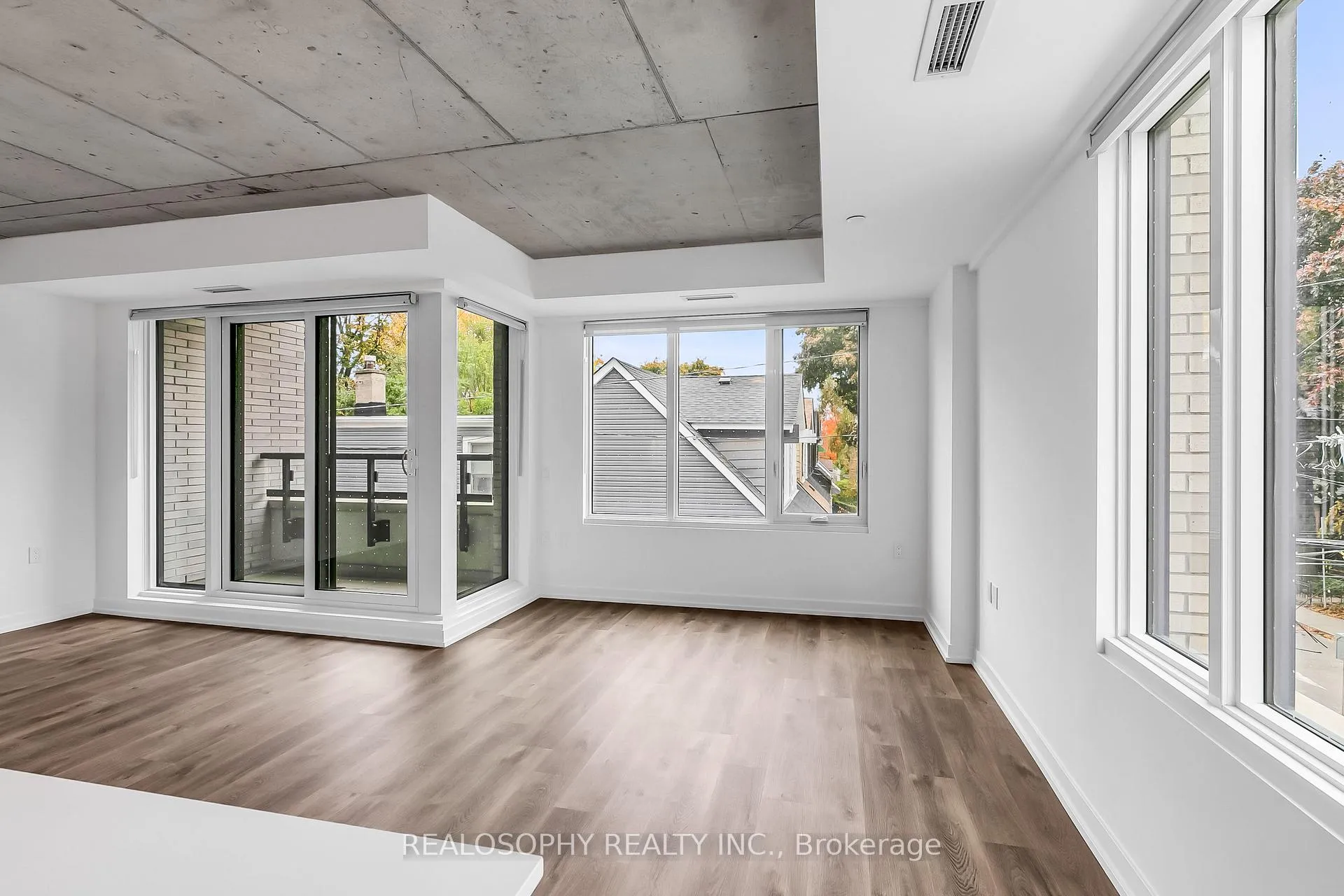 Photo 5 of Unit 202, 115 Larchmount Avenue, Toronto, South Riverdale — HOMEH