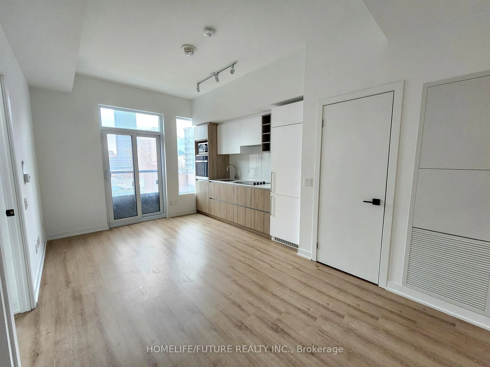 Photo 2 of Unit 1503, 319 Jarvis Street, Toronto, Moss Park — HOMEH
