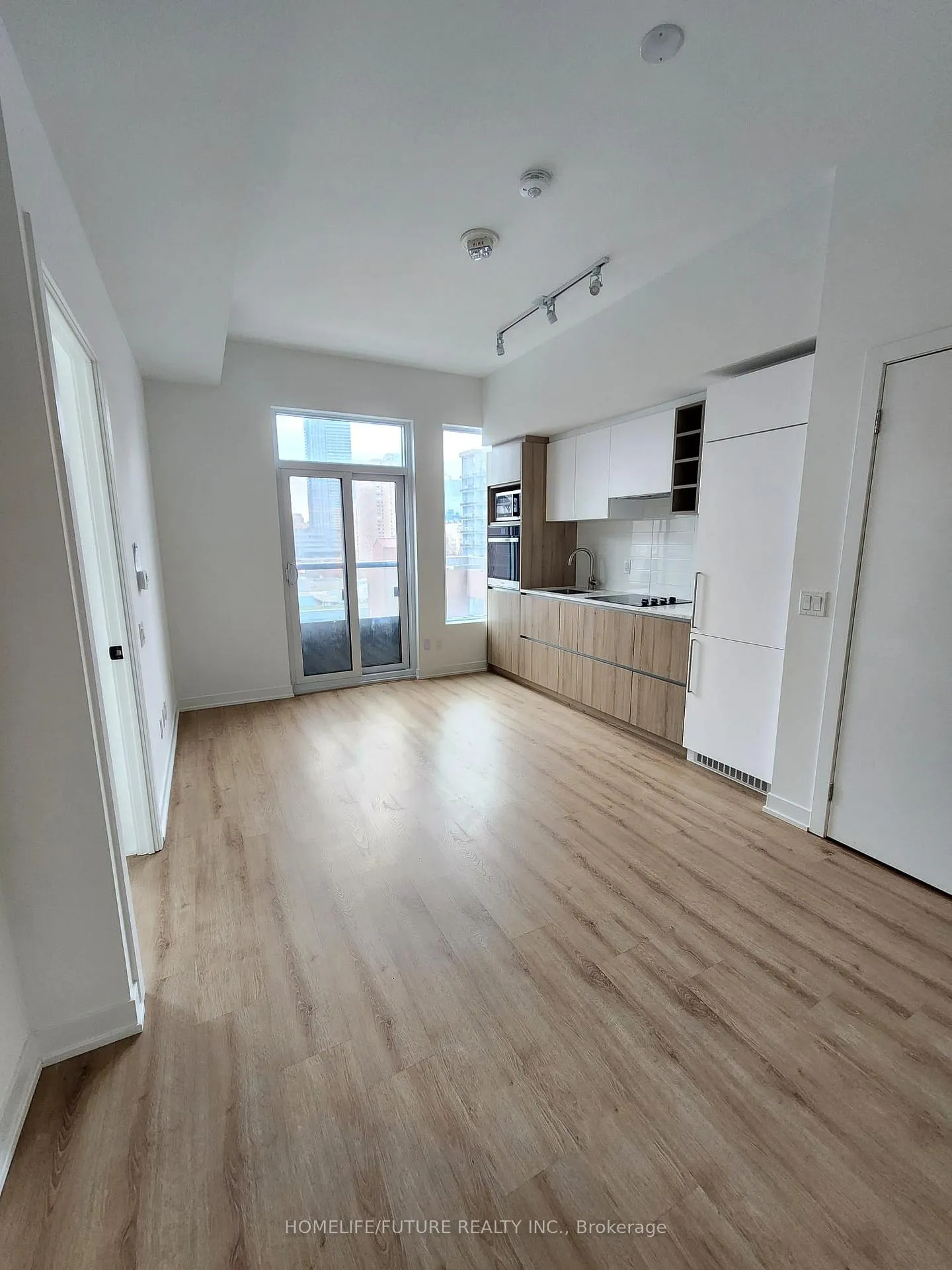 Photo 3 of Unit 1503, 319 Jarvis Street, Toronto, Moss Park — HOMEH