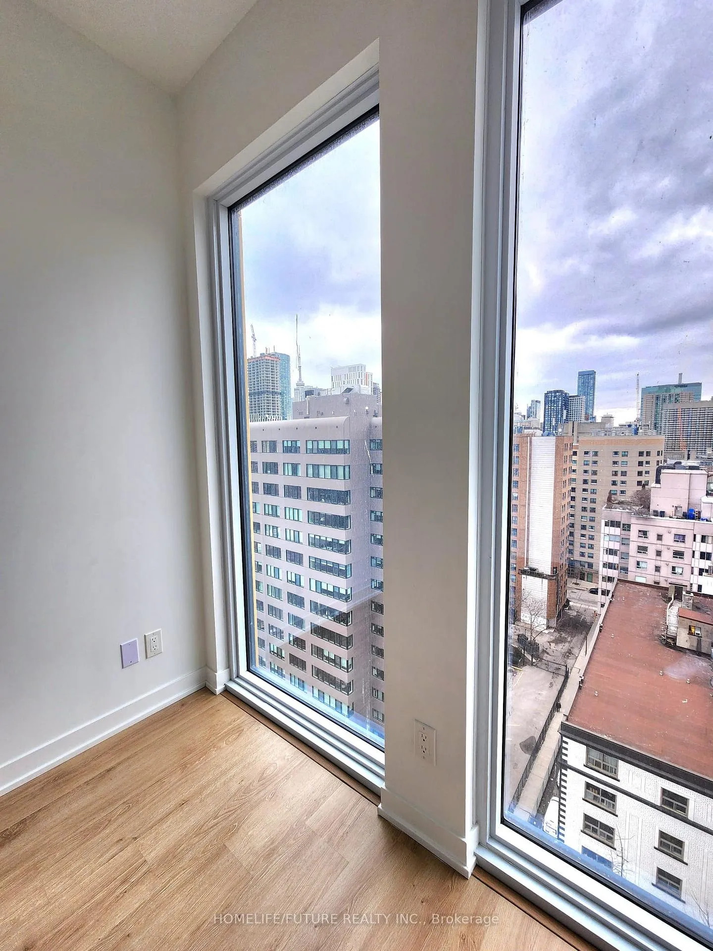 Photo 4 of Unit 1503, 319 Jarvis Street, Toronto, Moss Park — HOMEH