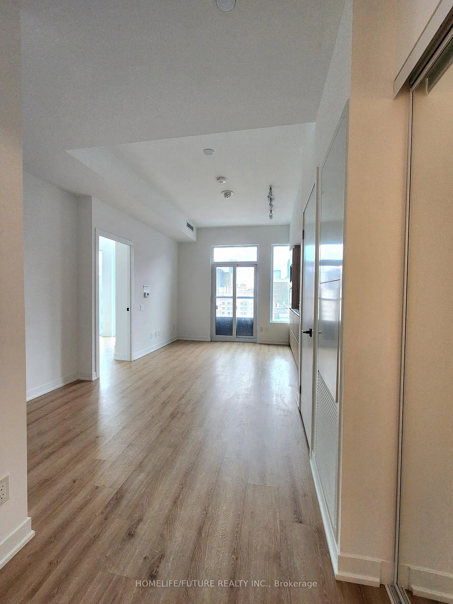 Photo 10 of Unit 1503, 319 Jarvis Street, Toronto, Moss Park — HOMEH