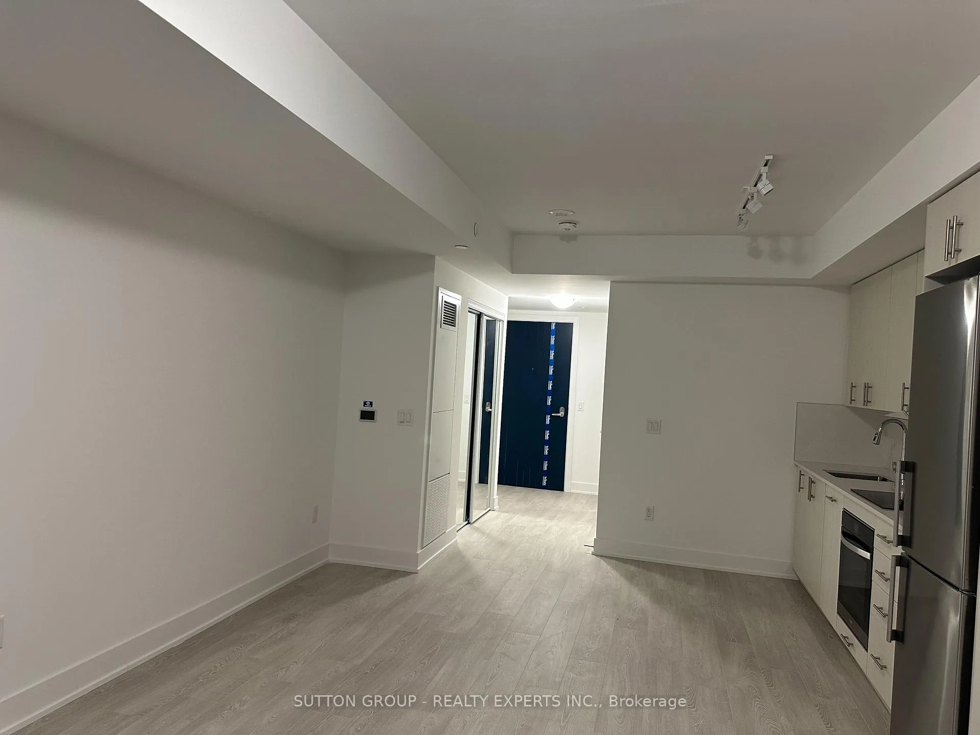 Photo 4 of Unit 1409, 2545 Simcoe Street N, Oshawa, Windfields — HOMEH