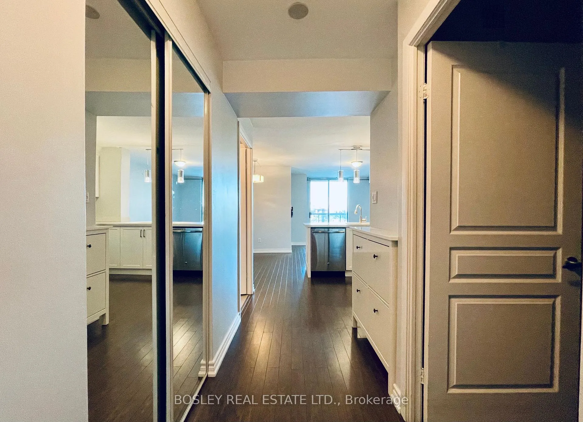Front of Unit 807, 323 Richmond Street E