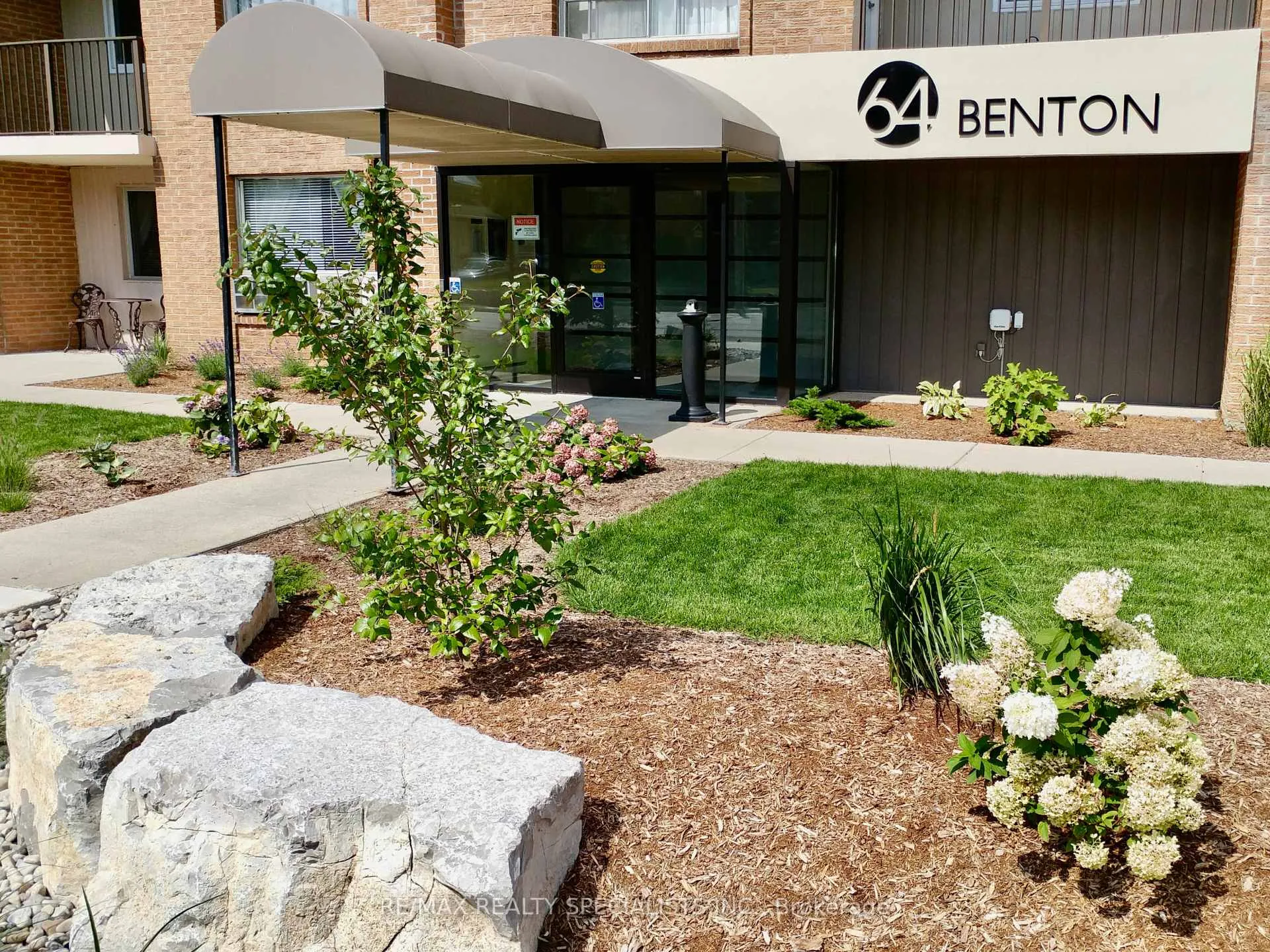 Photo 1 of Unit 604, 64 Benton Street, Kitchener — HOMEH