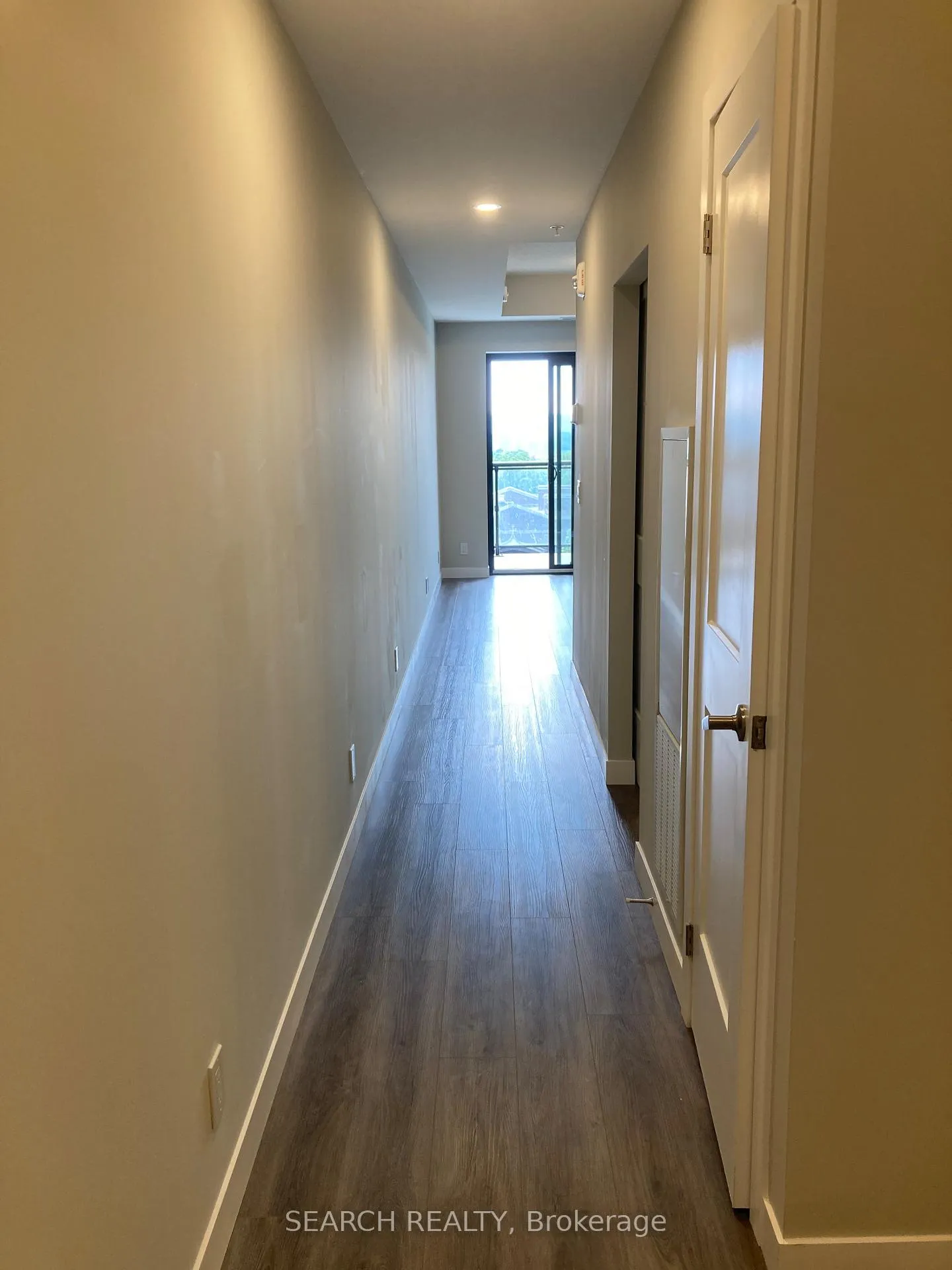 Photo 3 of Unit 806, 15 Queen Street, Hamilton, Central — HOMEH