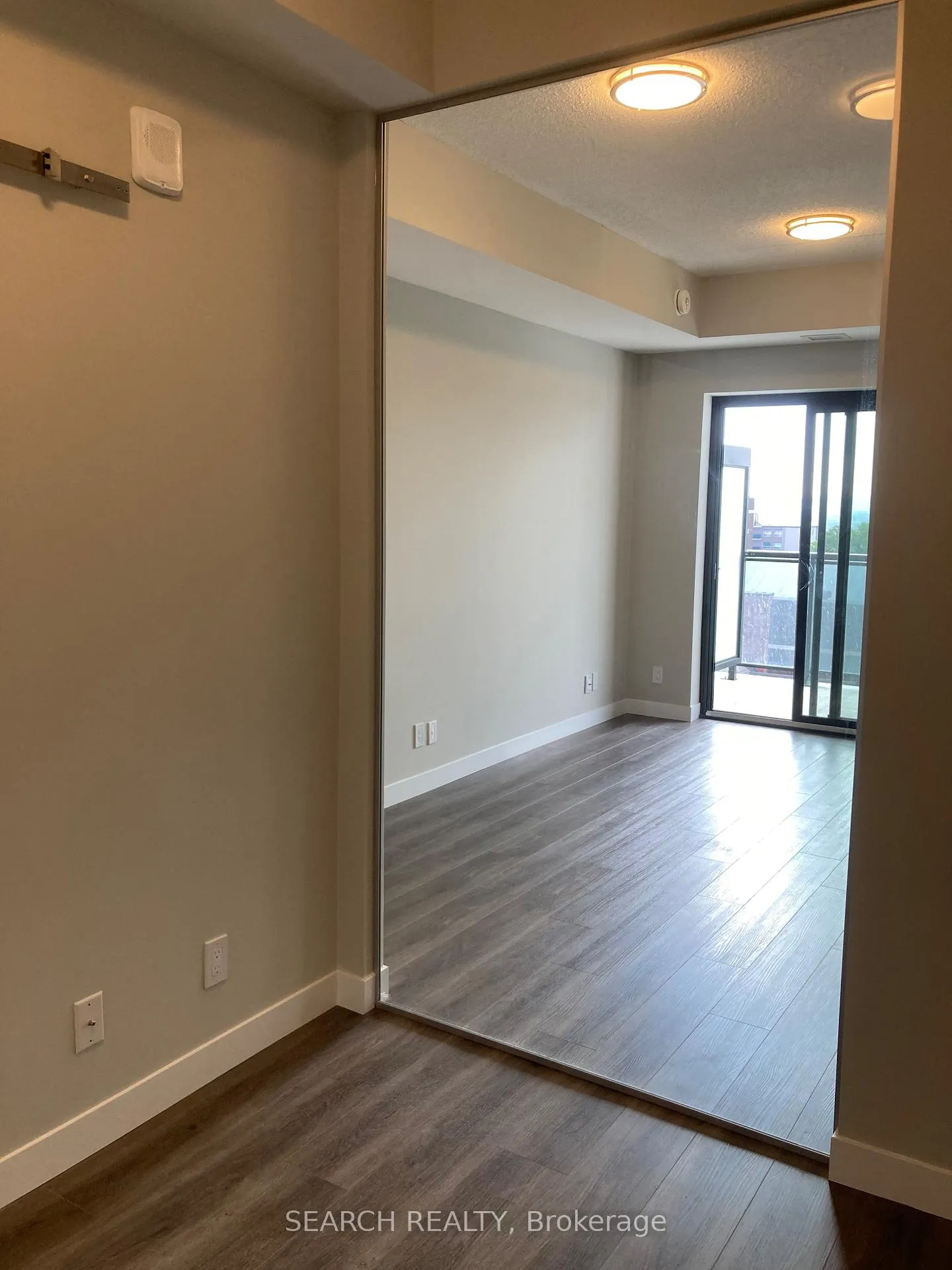Photo 8 of Unit 806, 15 Queen Street, Hamilton, Central — HOMEH