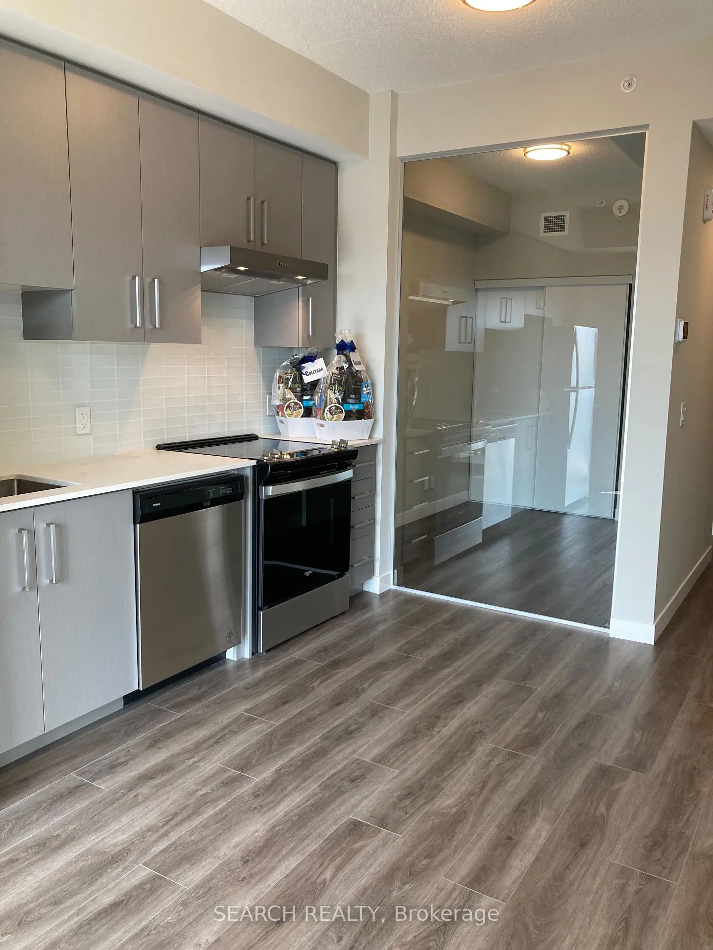 Photo 11 of Unit 806, 15 Queen Street, Hamilton, Central — HOMEH