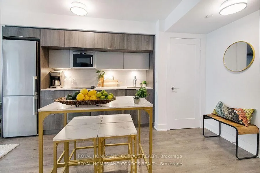 Photo 3 of Unit 620, 585 Bloor Street E, Toronto, North St. James Town — HOMEH