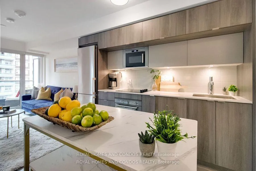 Photo 4 of Unit 620, 585 Bloor Street E, Toronto, North St. James Town — HOMEH