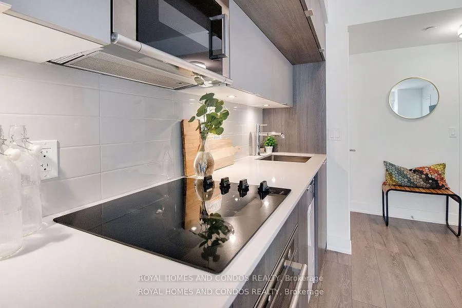 Photo 6 of Unit 620, 585 Bloor Street E, Toronto, North St. James Town — HOMEH