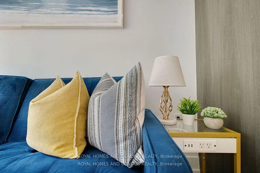 Photo 11 of Unit 620, 585 Bloor Street E, Toronto, North St. James Town — HOMEH