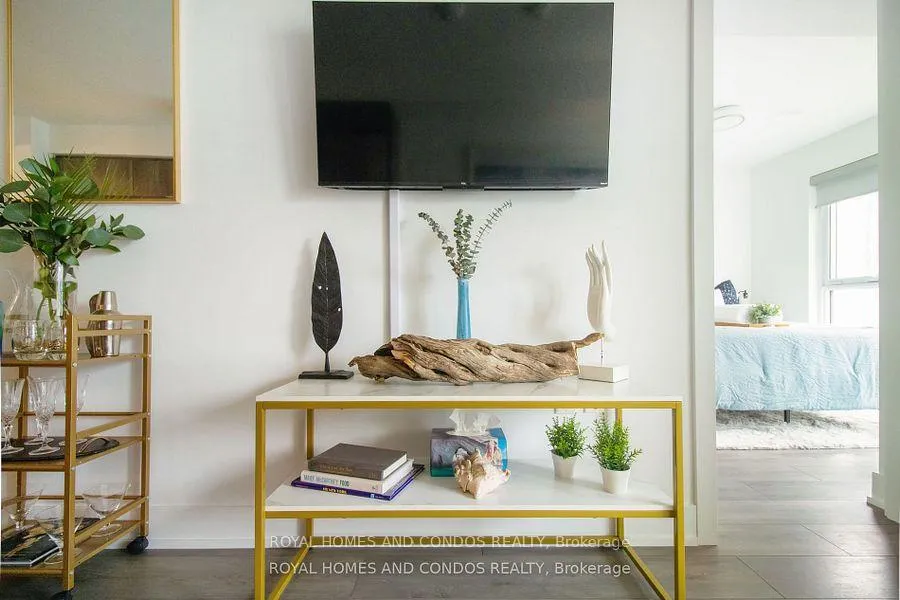 Photo 27 of Unit 620, 585 Bloor Street E, Toronto, North St. James Town — HOMEH