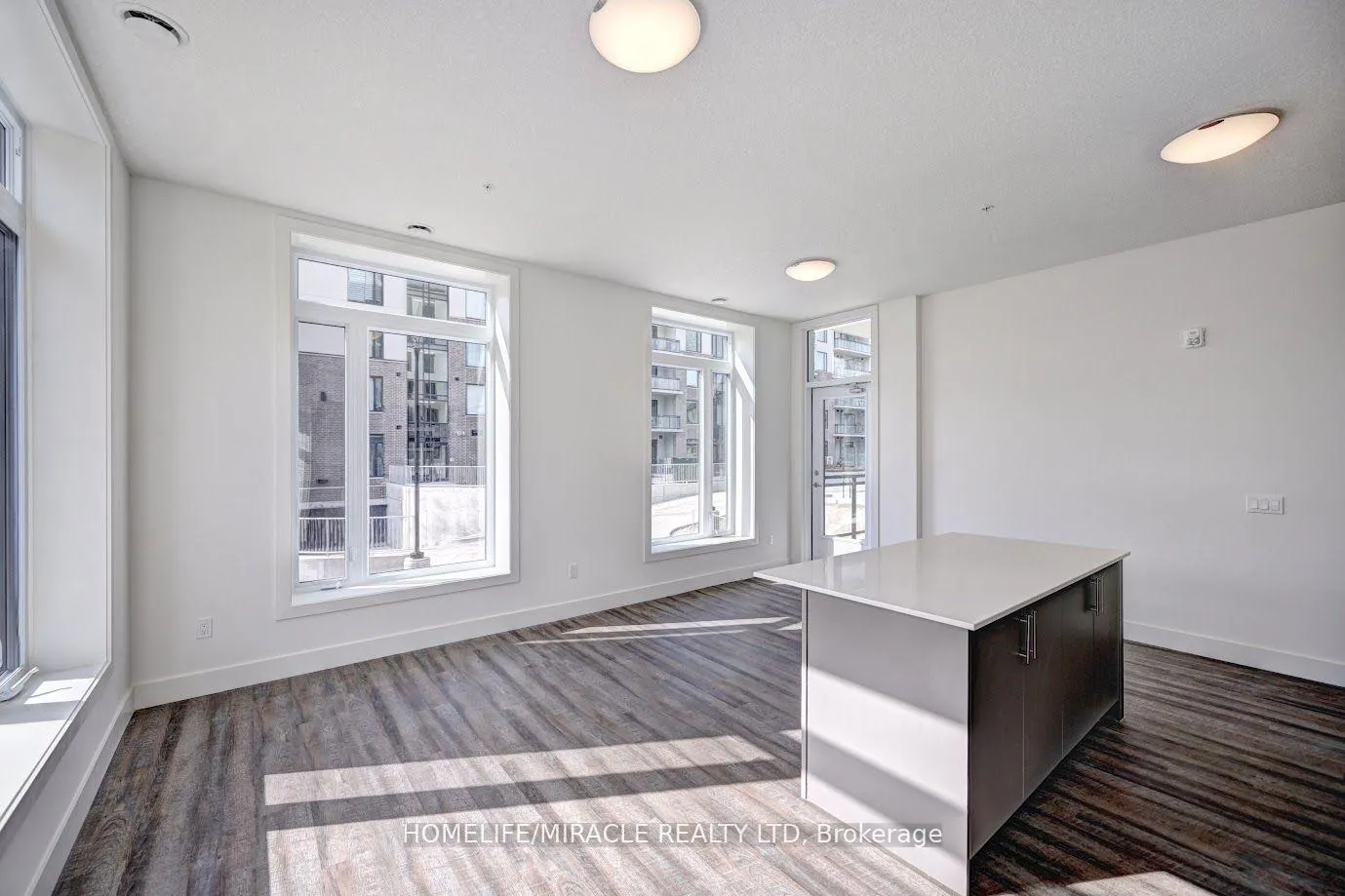 Photo 5 of 107 Rogers Street, Waterloo, Downtown Waterloo — HOMEH