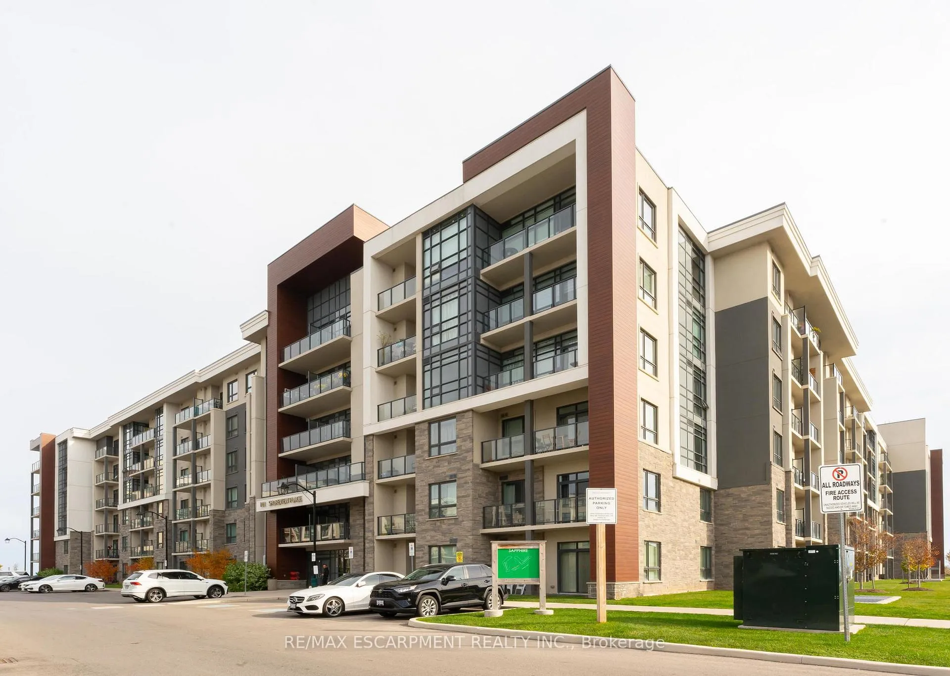 Photo 2 of Unit 537, 101 Shoreview Place, Hamilton, Stoney Creek — HOMEH