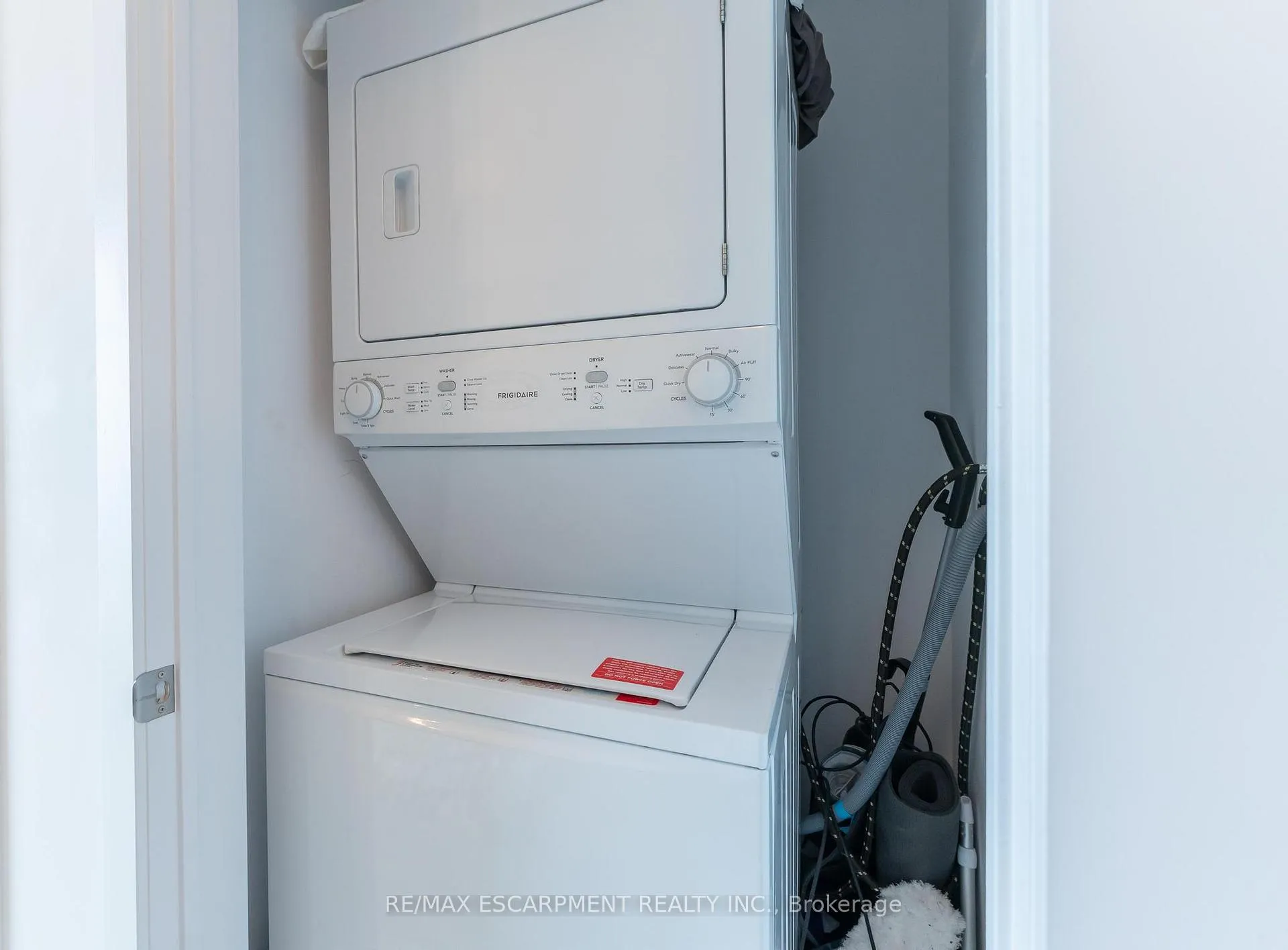 Photo 13 of Unit 537, 101 Shoreview Place, Hamilton, Stoney Creek — HOMEH