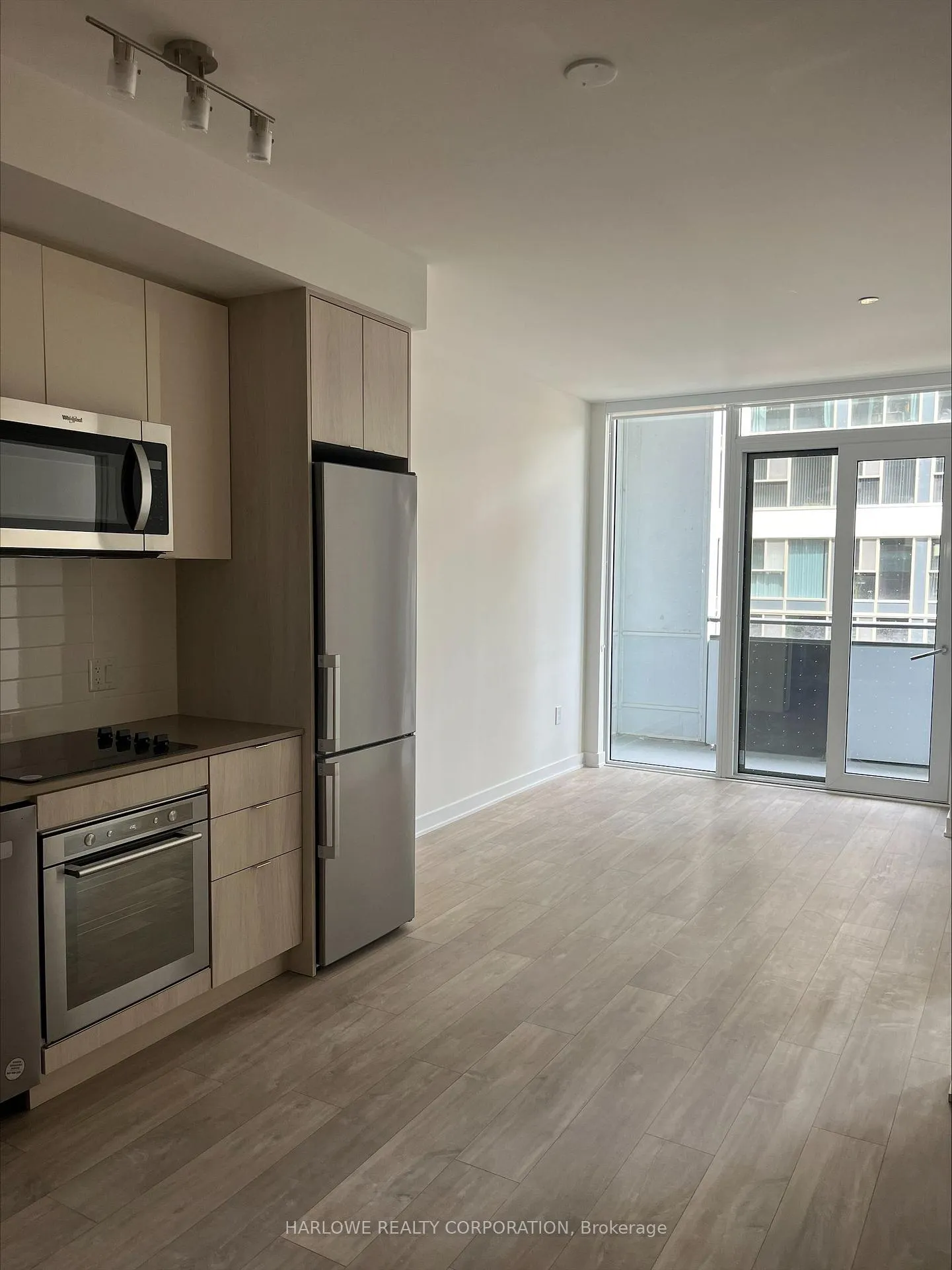 Photo 2 of Unit 208 SE, 60 Princess Street SE, Toronto, Waterfront Communities — HOMEH