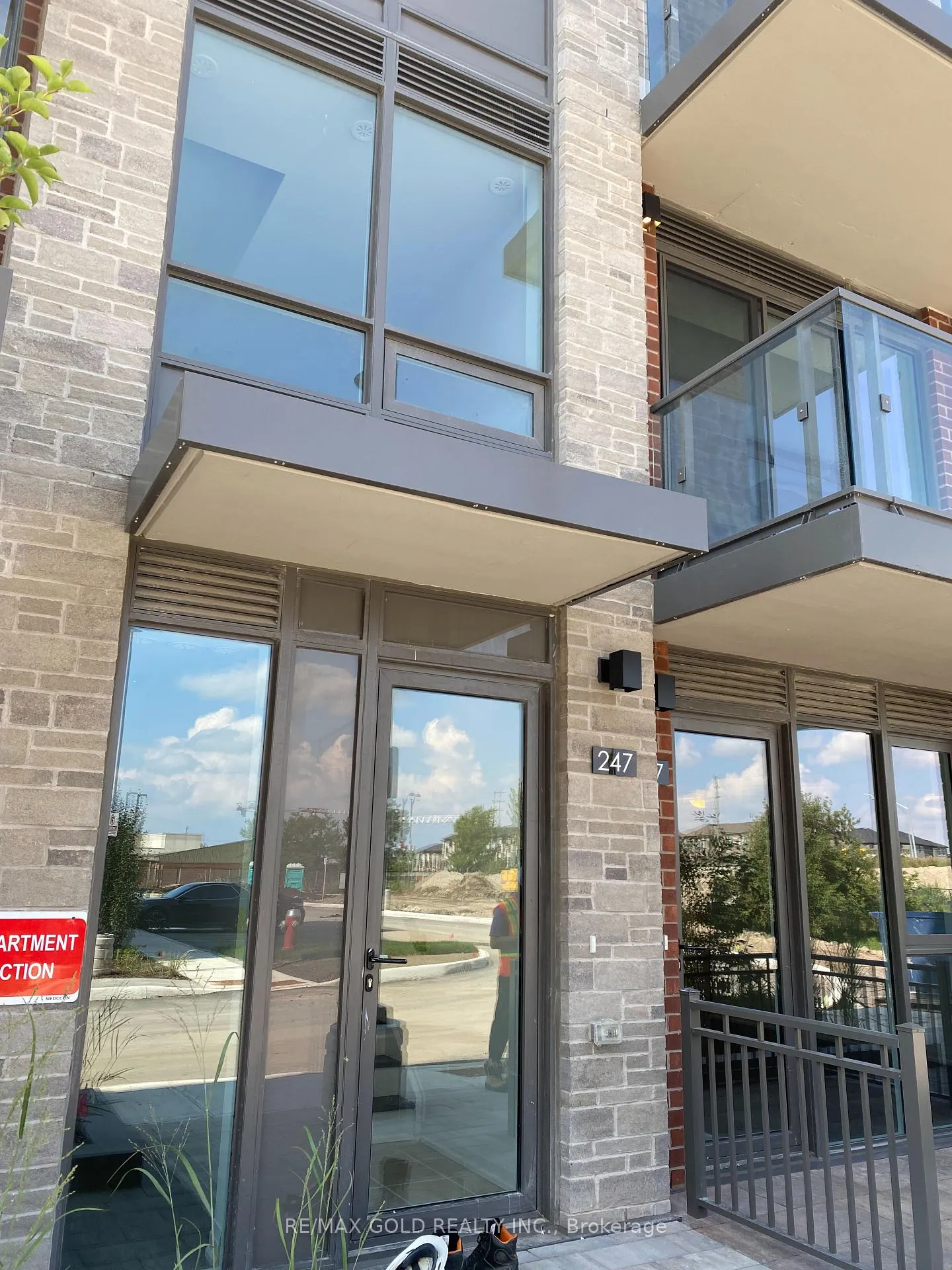 Photo 2 of Unit 247, 75 Attmar Drive, Brampton, Bram East — HOMEH