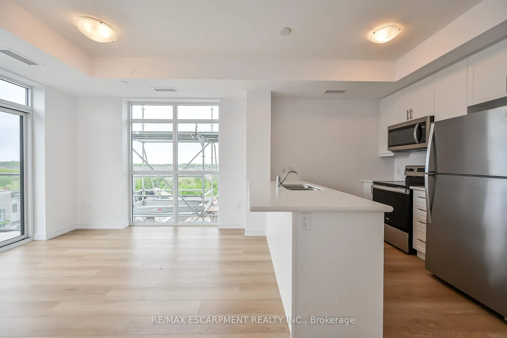 Photo 2 of Unit 611, 470 Dundas Street E, Hamilton, Waterdown — HOMEH