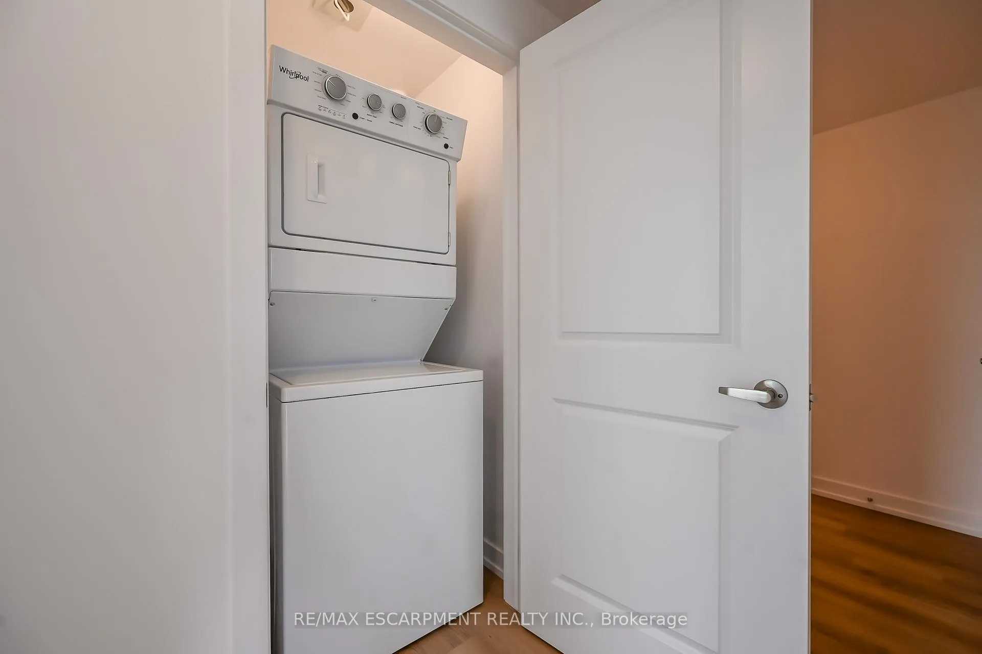 Photo 18 of Unit 611, 470 Dundas Street E, Hamilton, Waterdown — HOMEH