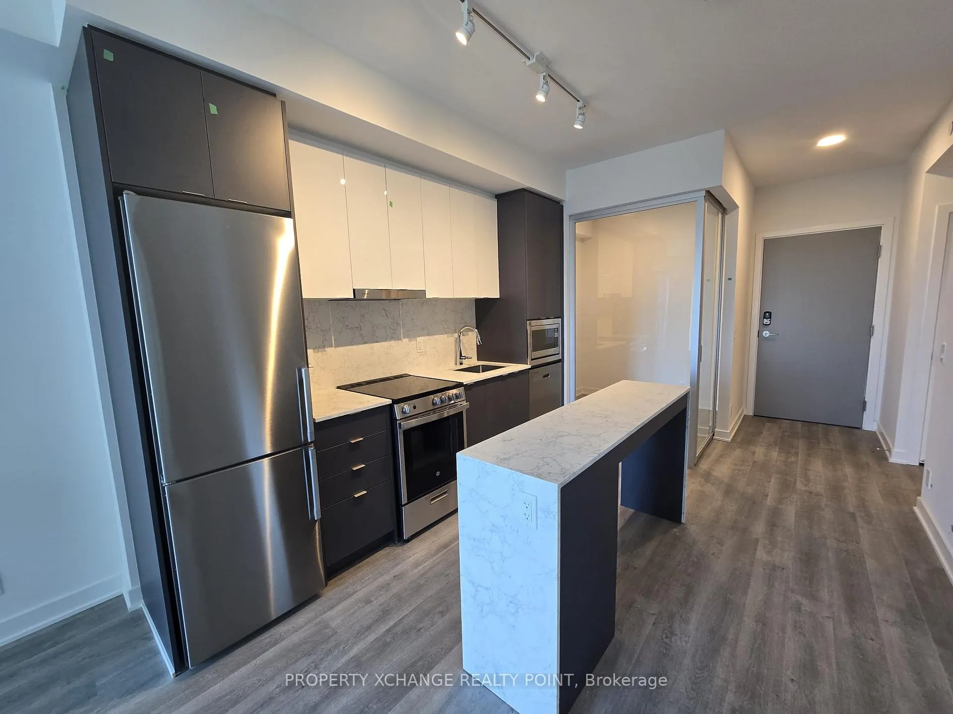 Photo 1 of Unit 1604, 50 Upper Mall Way, Vaughan, Brownridge — HOMEH