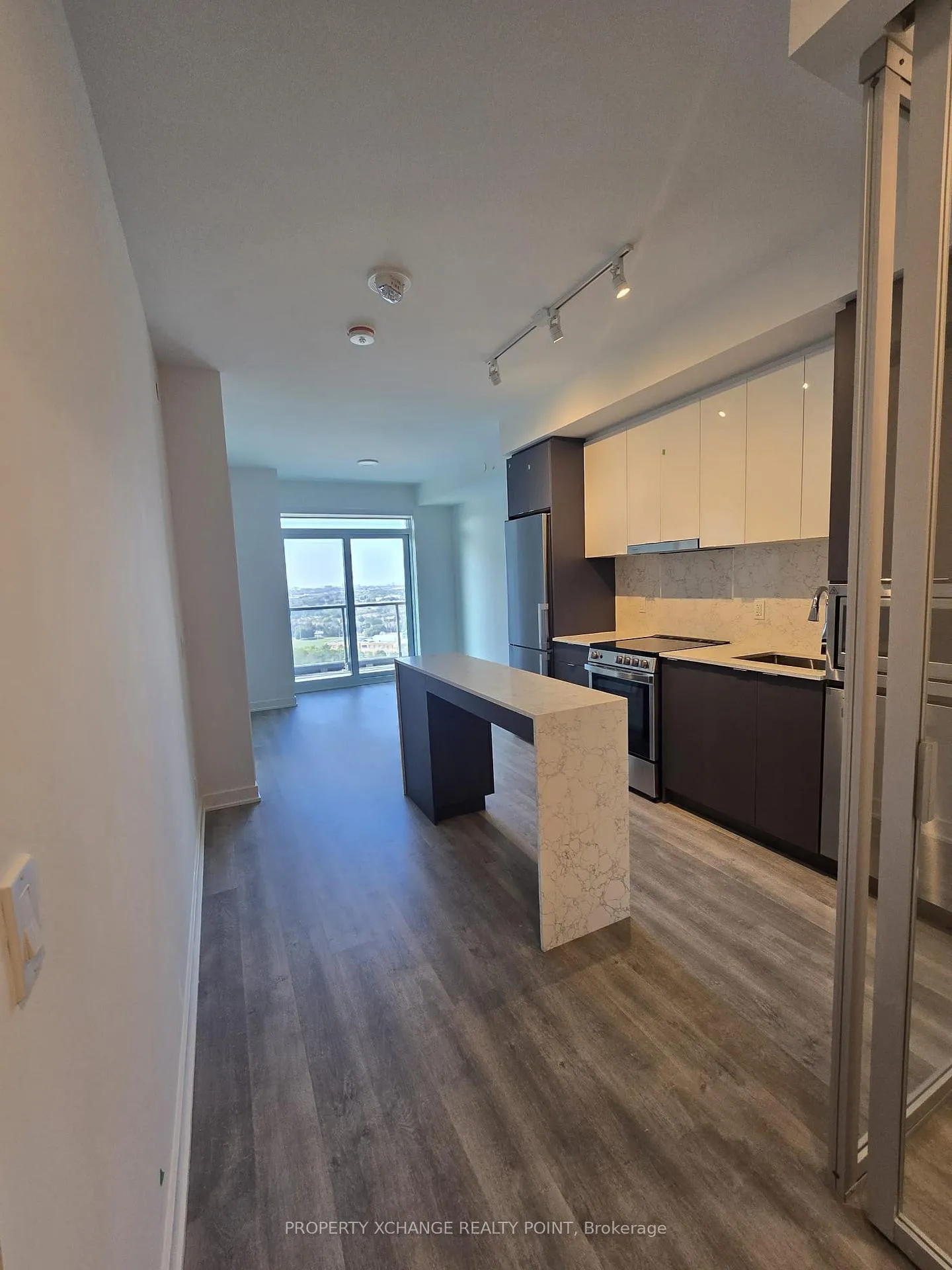 Photo 2 of Unit 1604, 50 Upper Mall Way, Vaughan, Brownridge — HOMEH