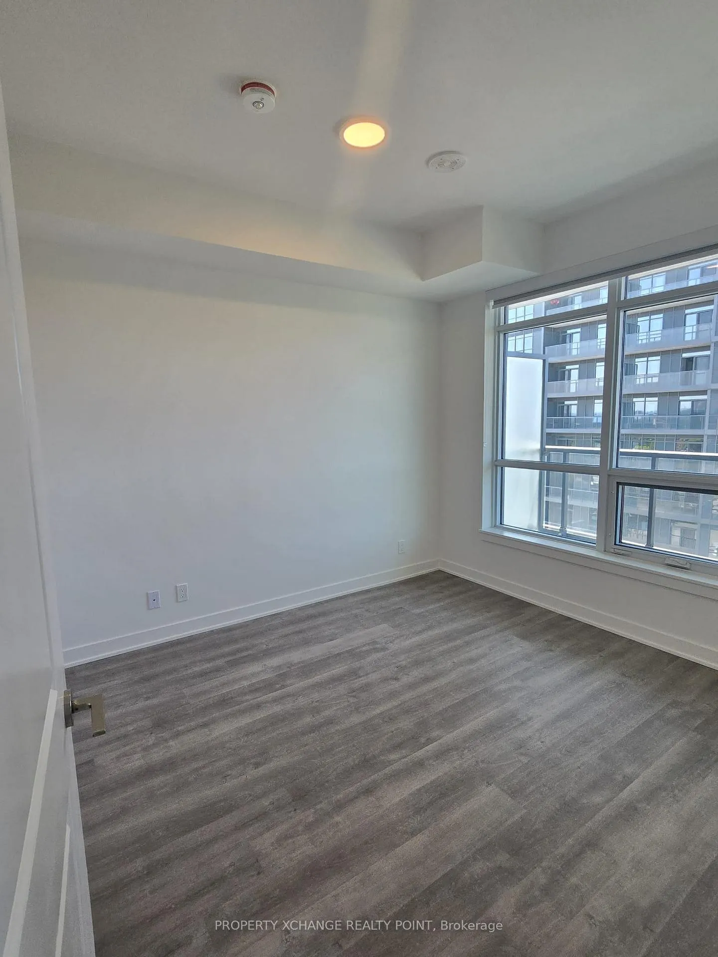 Photo 3 of Unit 1604, 50 Upper Mall Way, Vaughan, Brownridge — HOMEH