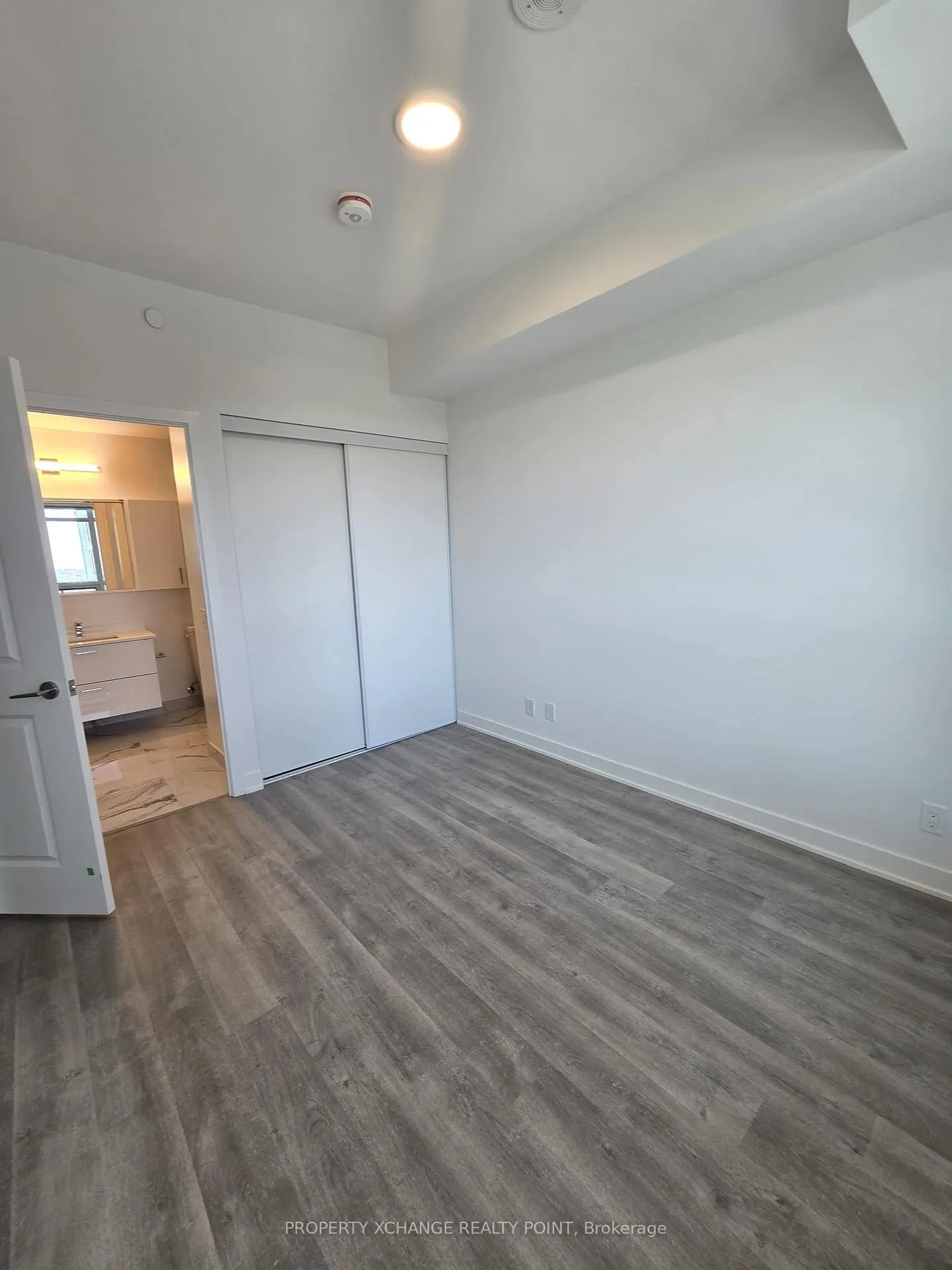 Photo 6 of Unit 1604, 50 Upper Mall Way, Vaughan, Brownridge — HOMEH