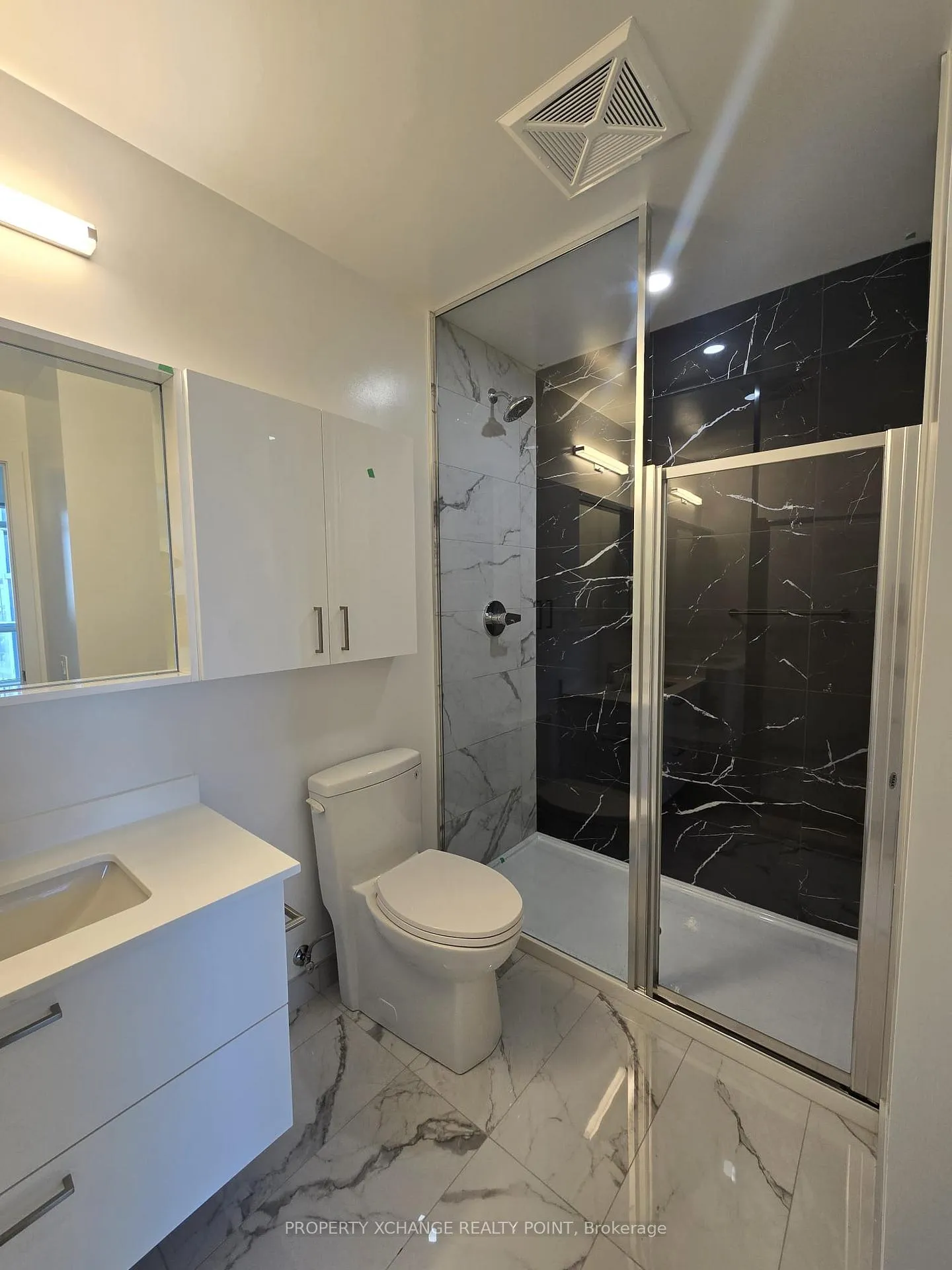 Photo 11 of Unit 1604, 50 Upper Mall Way, Vaughan, Brownridge — HOMEH