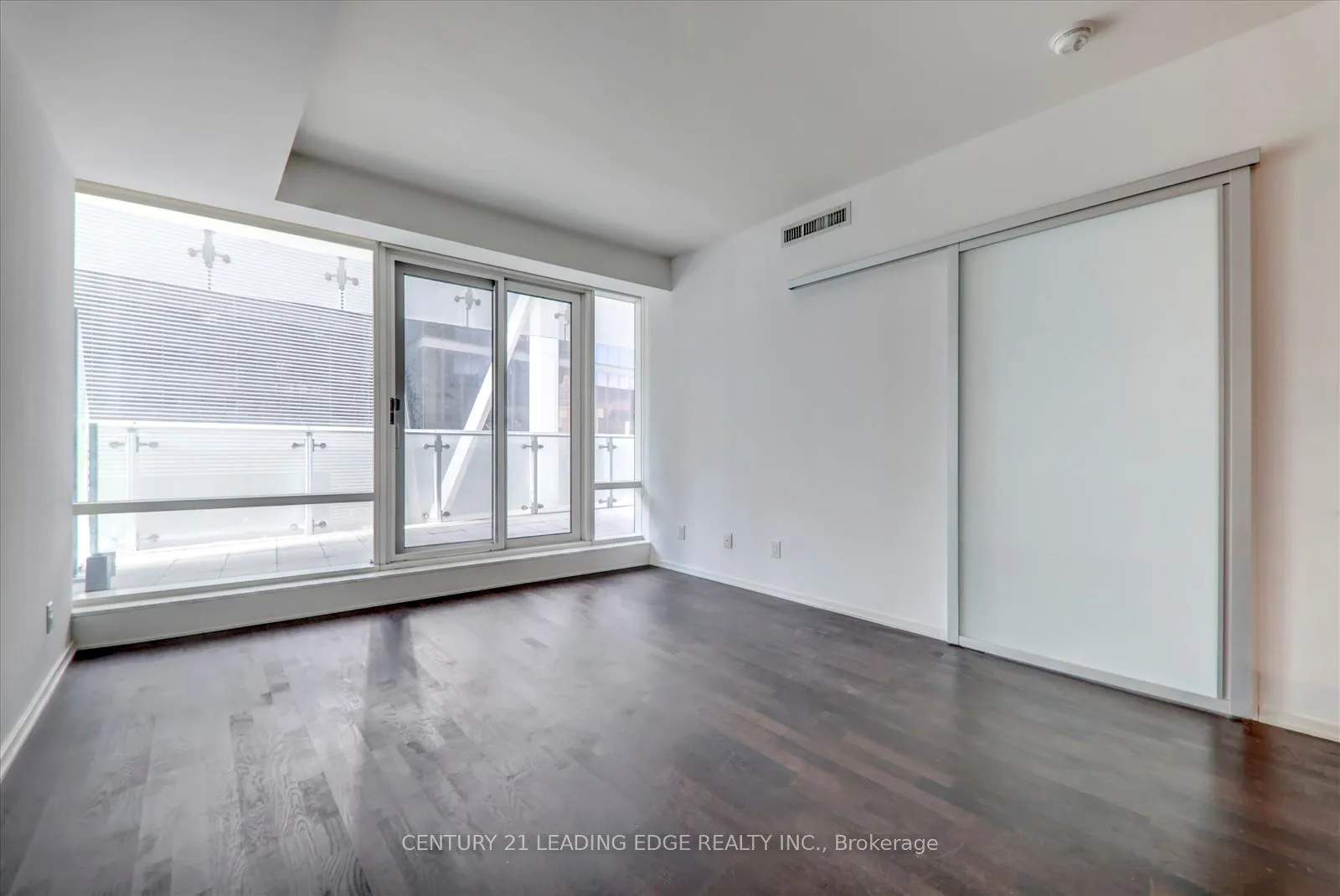 Photo 22 of Unit 416, 1 Bloor Street E, Toronto, Church-Yonge Corridor — HOMEH