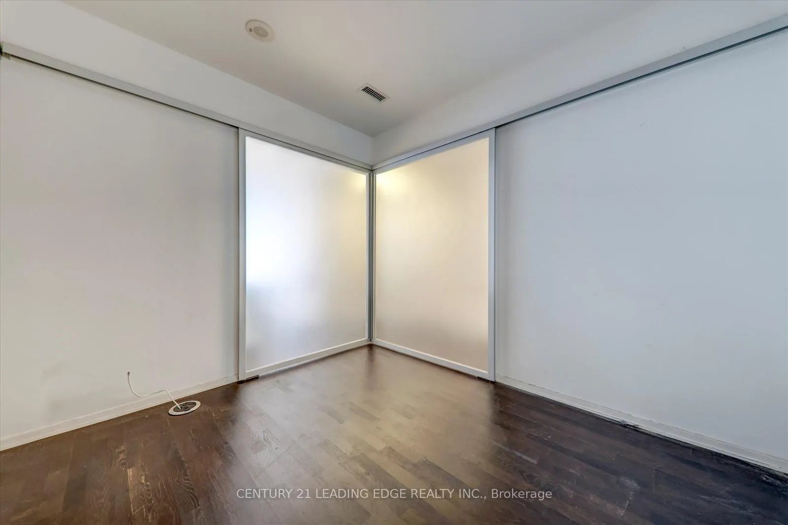 Photo 27 of Unit 416, 1 Bloor Street E, Toronto, Church-Yonge Corridor — HOMEH